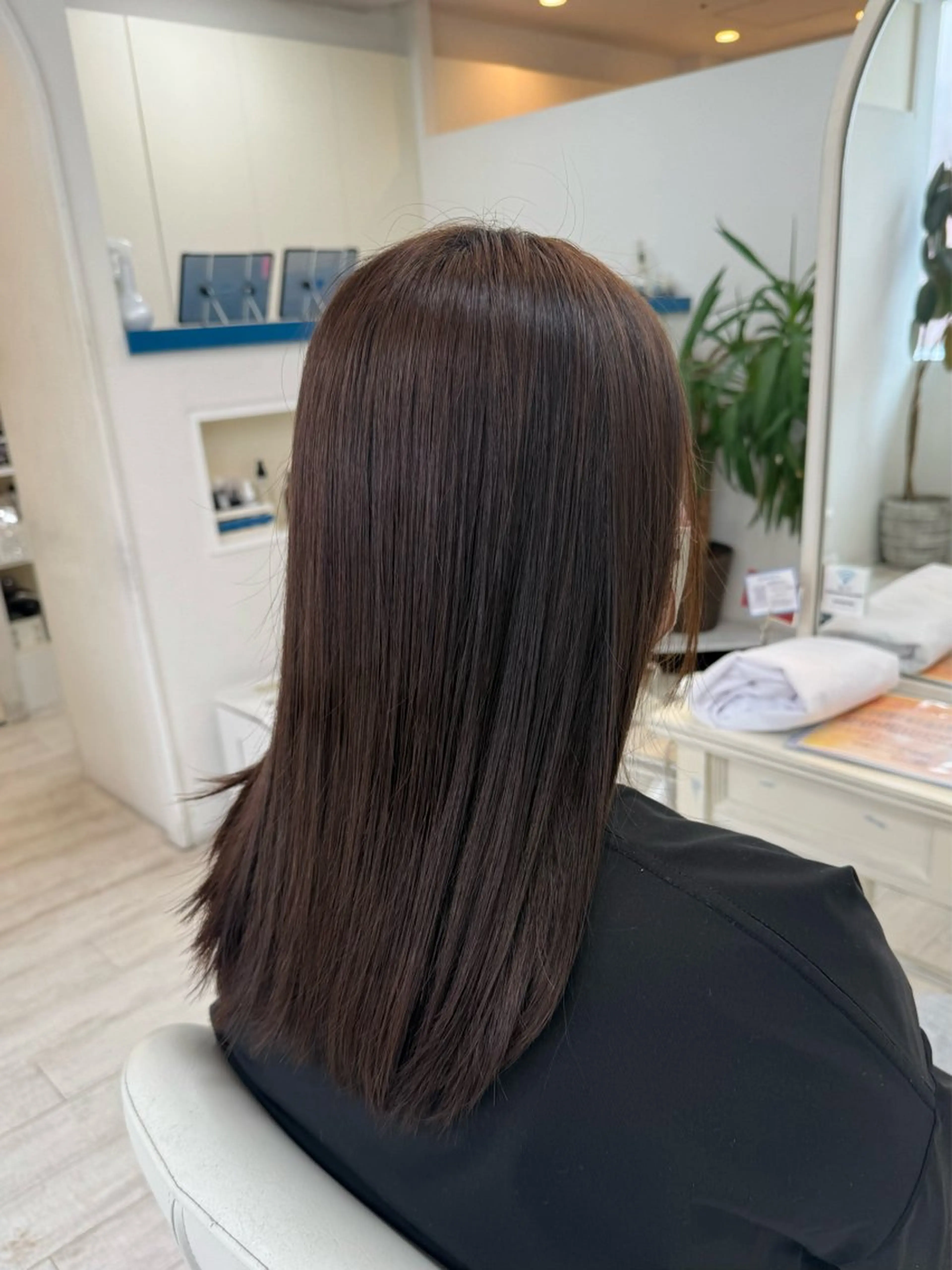 ロング 縮毛矯正 新籾 尚哉のヘアスタイル