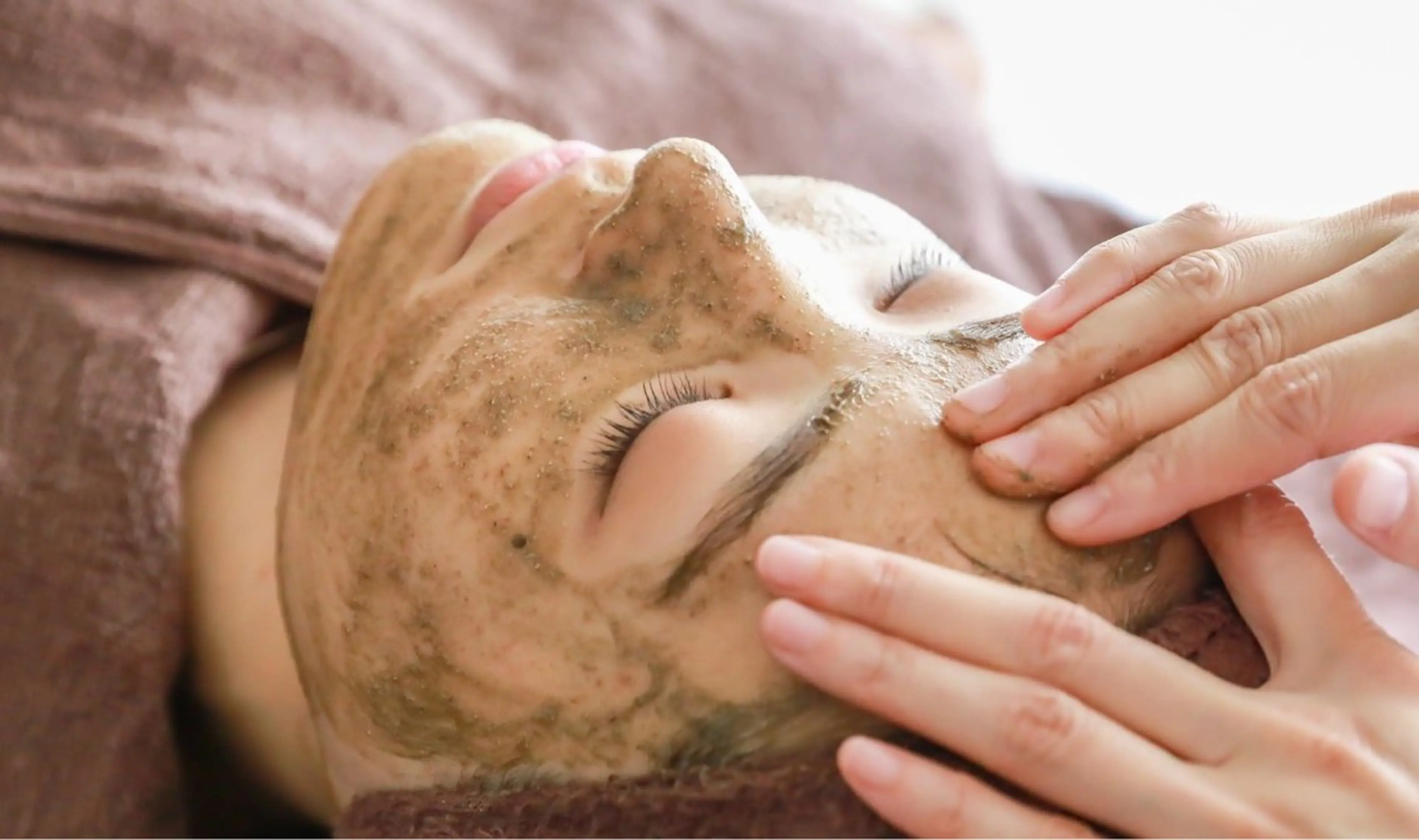 【限定価格¥4,000／1名限定募集】ハーブピーリング（剥離なし）ニキビ・肌荒れ・毛穴・くすみに◎の写真