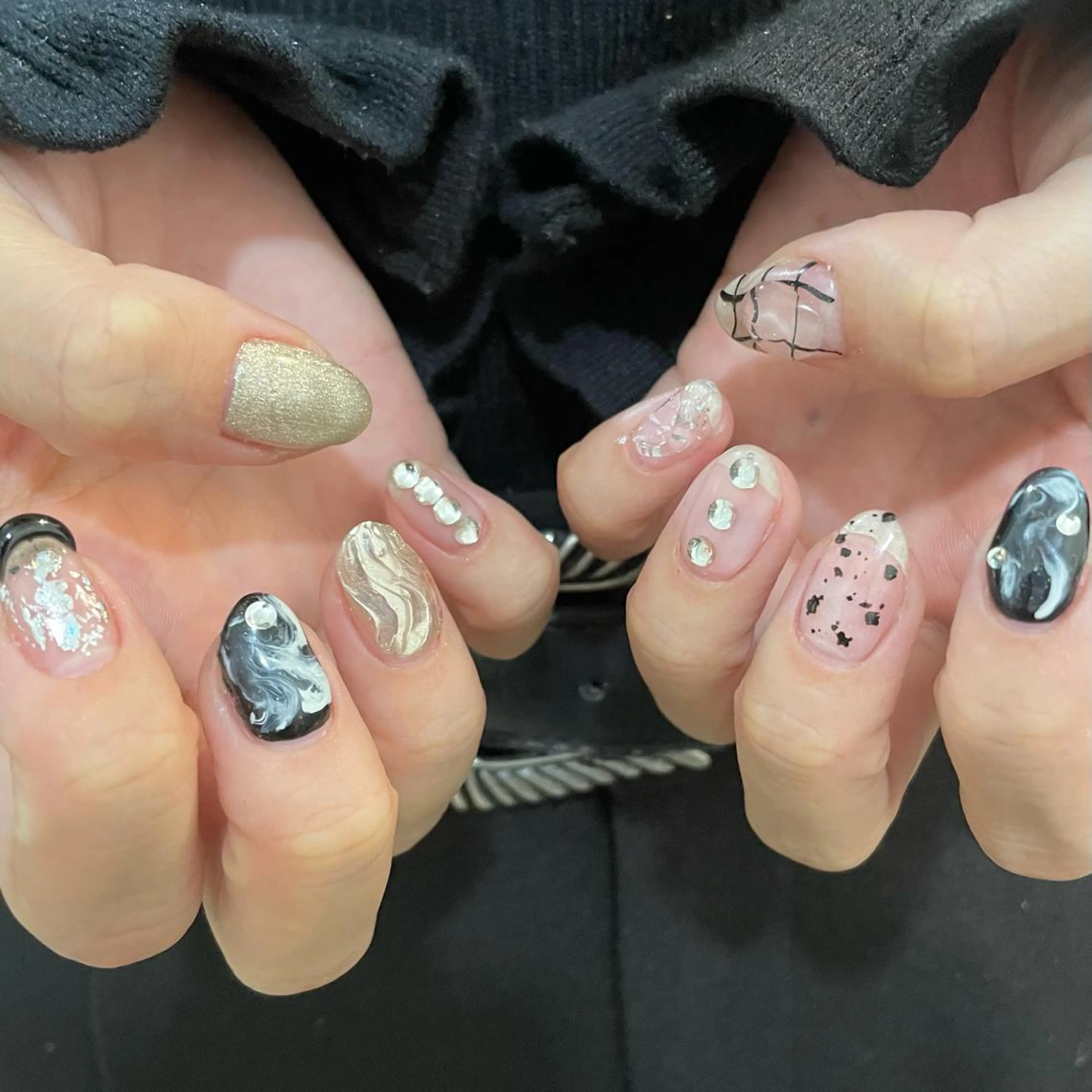 アート時間内やり放題🧠🫀🫁【おまかせ･持ち込みOK•パーツ付き】<60分>❤️‍🩹ハンドorフットの写真