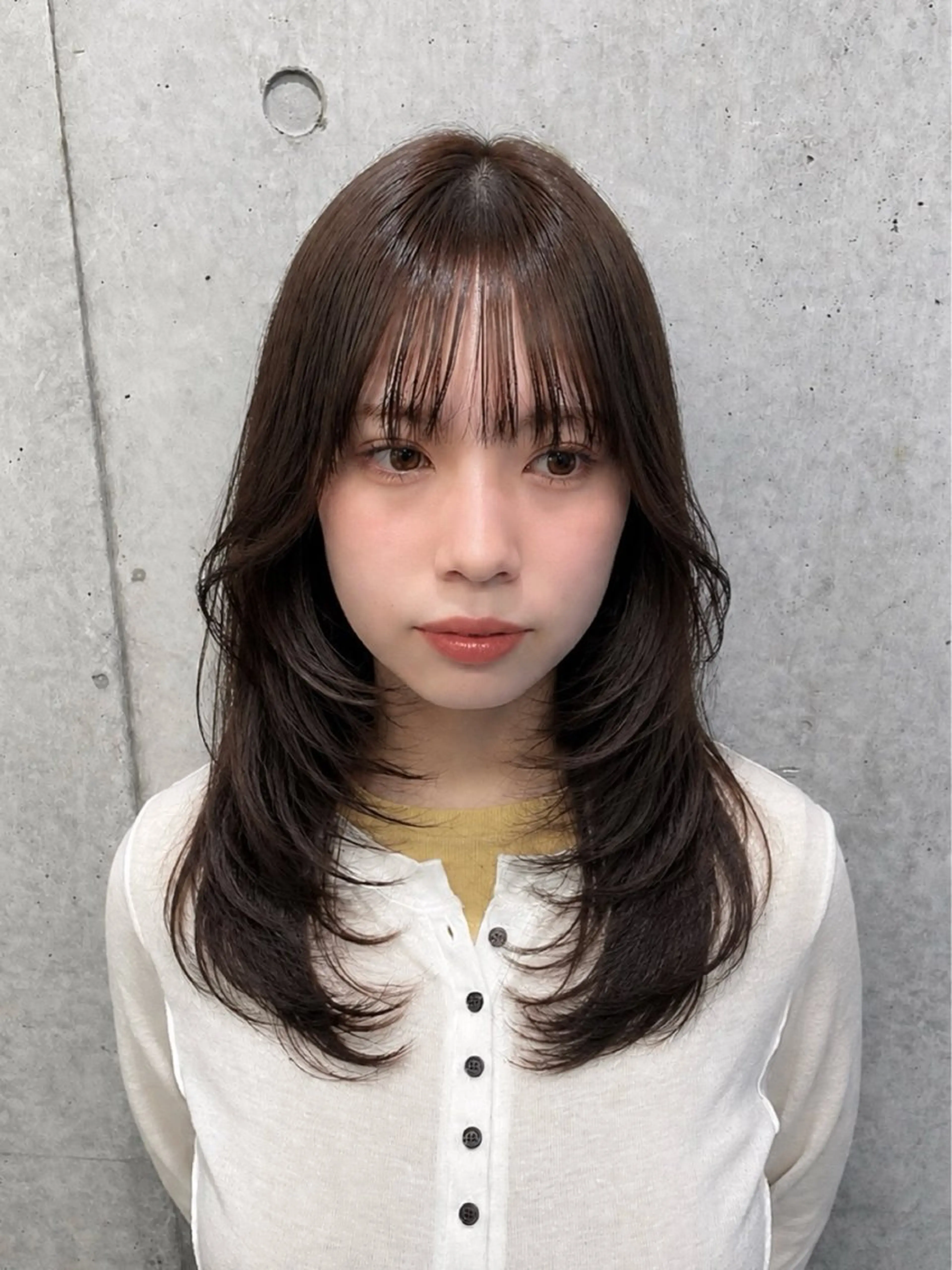 セミロング カラー レイヤーカット カット トリートメント clam. yuu🦩のヘアスタイル