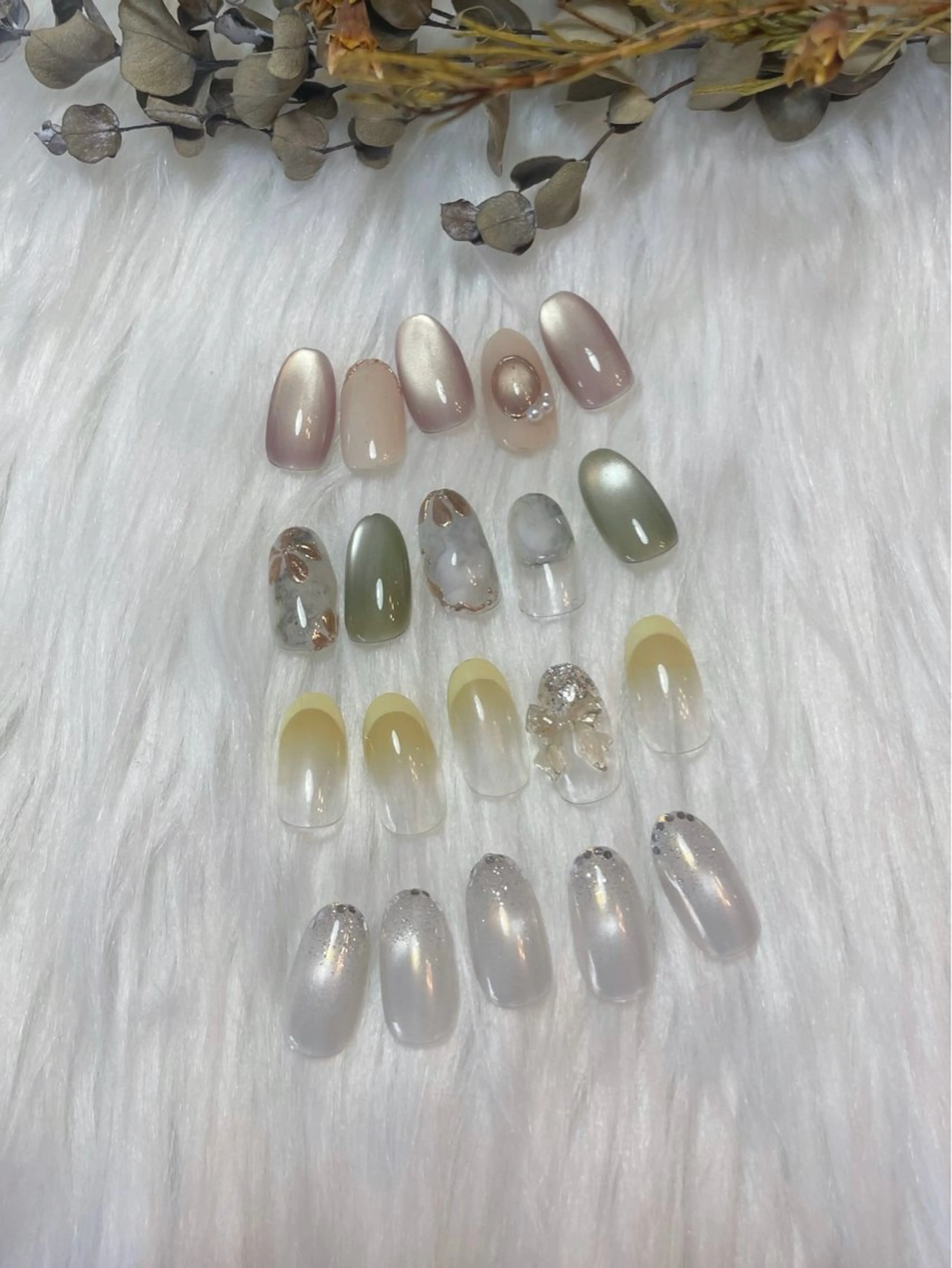 ネイル ブルー フレンチネイル キラキラネイル 韓国ネイル マグネットネイル ハンドネイル timtam --sakiのネイルデザイン