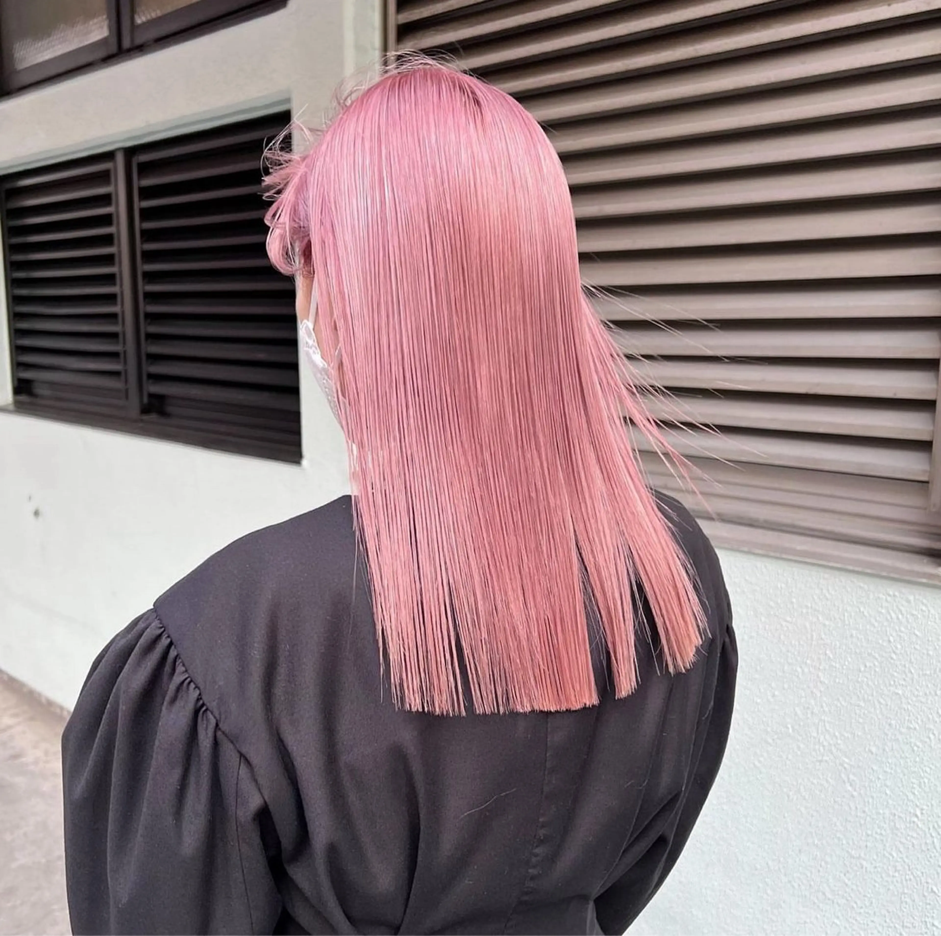 セミロング カラー ピンクカラー カット ヘアカラー ムラ修正💎 艶髪ハイトーン💎のヘアスタイル