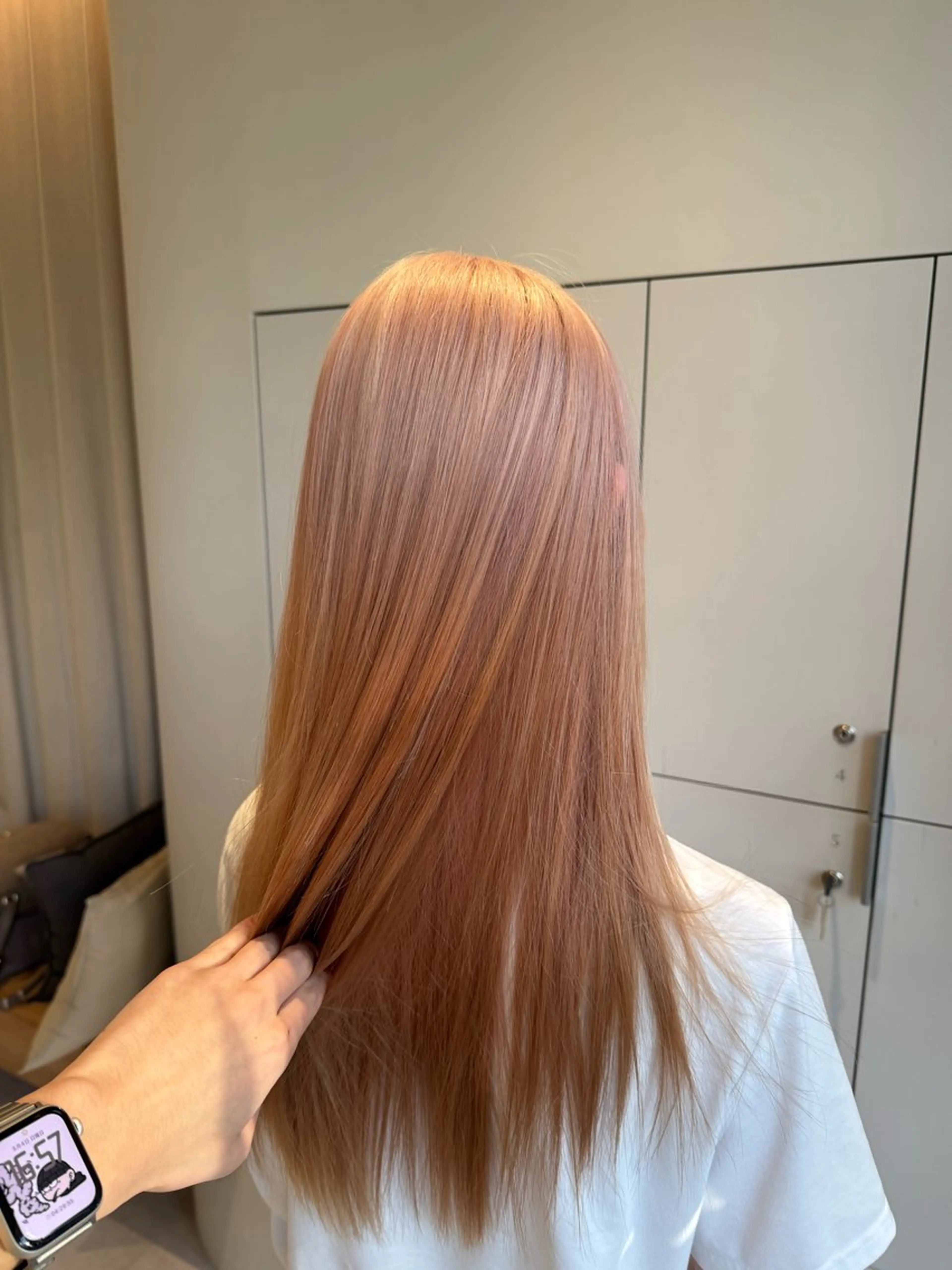 ロング カラー ベージュカラー ピンクカラー ピンクベージュ ヘアカラー トリートメント Ruset所属・ハイトーン/ブリーチ /ボブ特化/SOMAのヘアスタイル