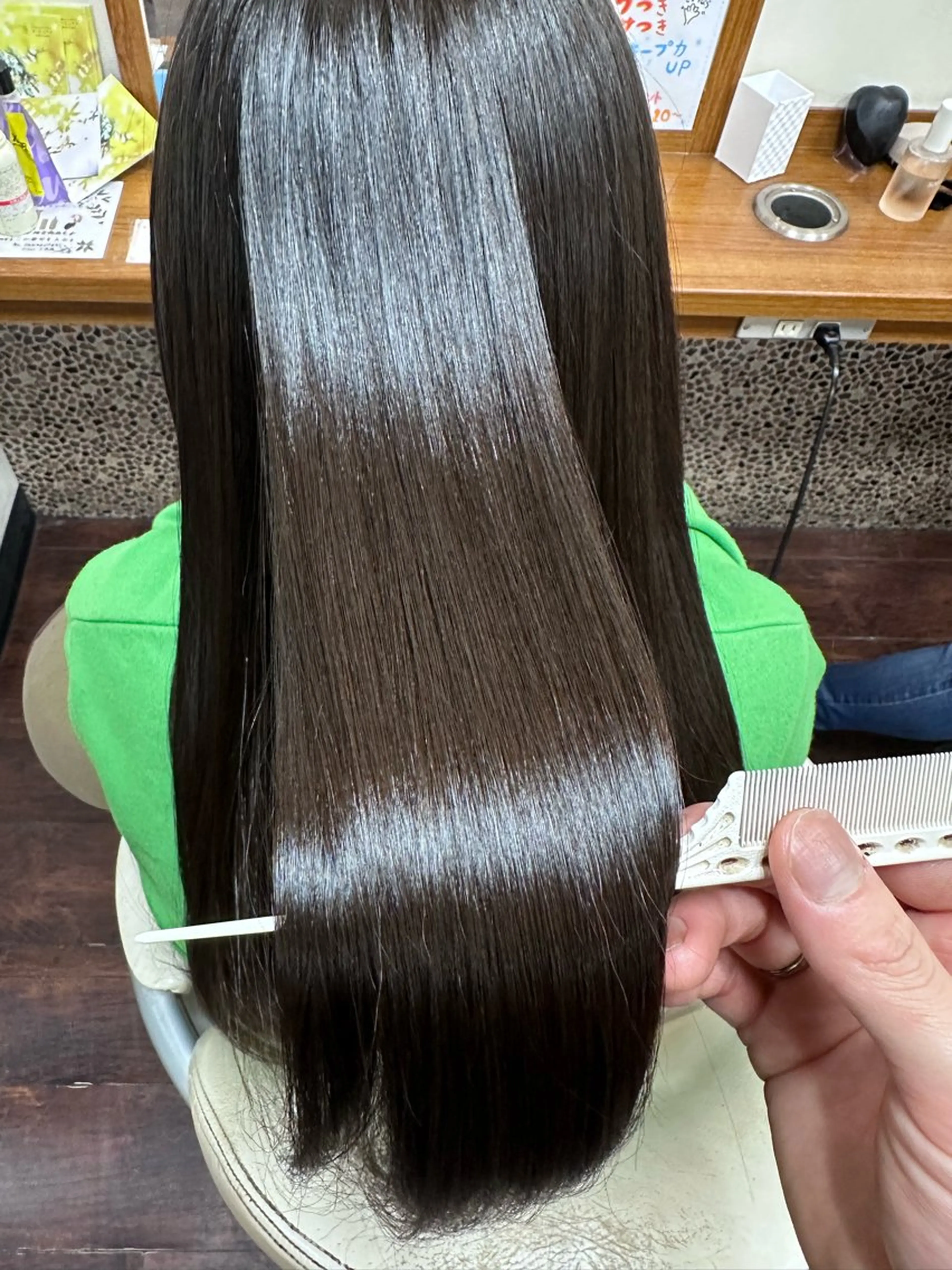 ロング 髪質改善・艶カラー HIROTOのヘアスタイル