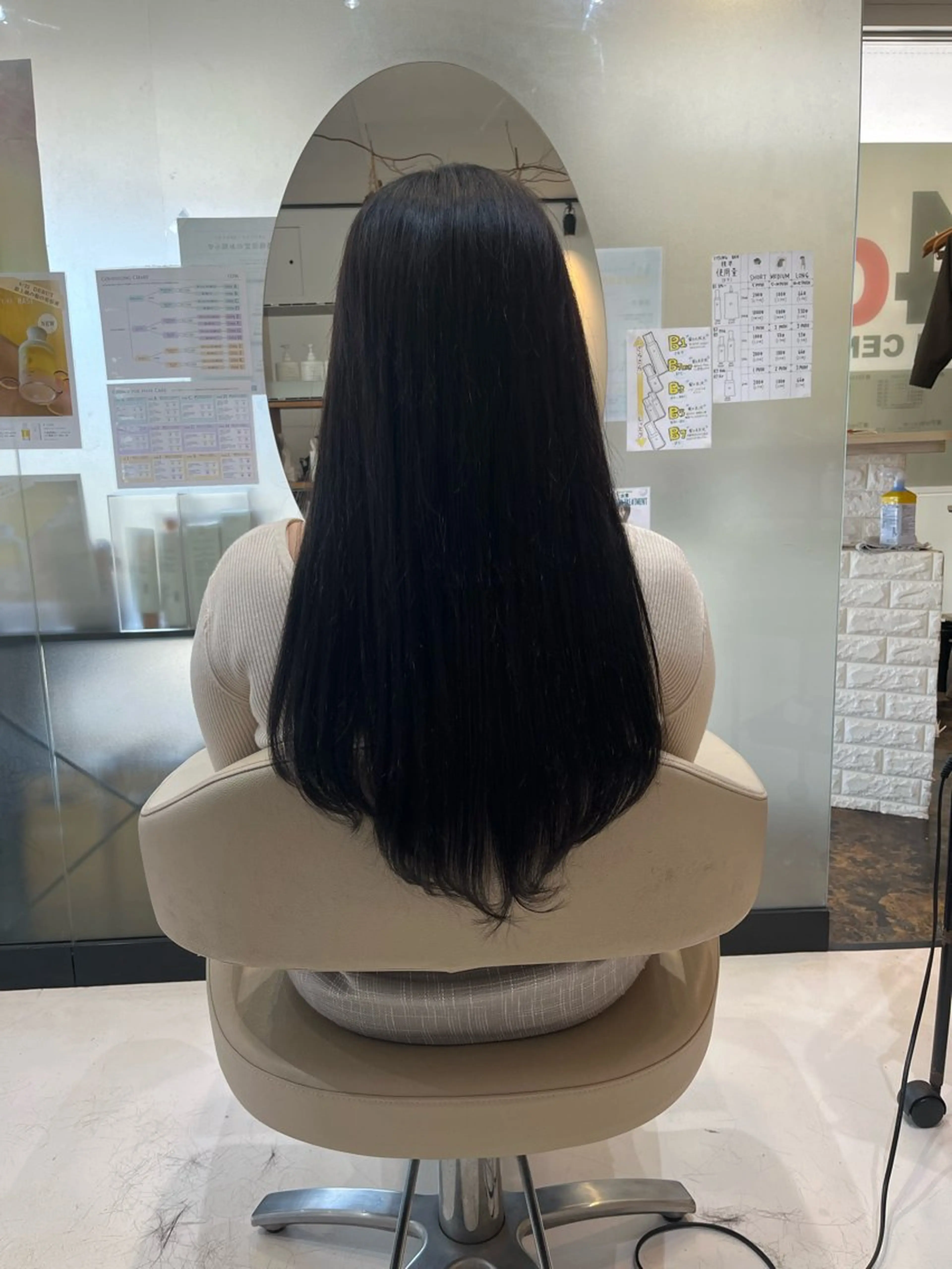 ロング 縮毛矯正 野村 奈里亜のヘアスタイル