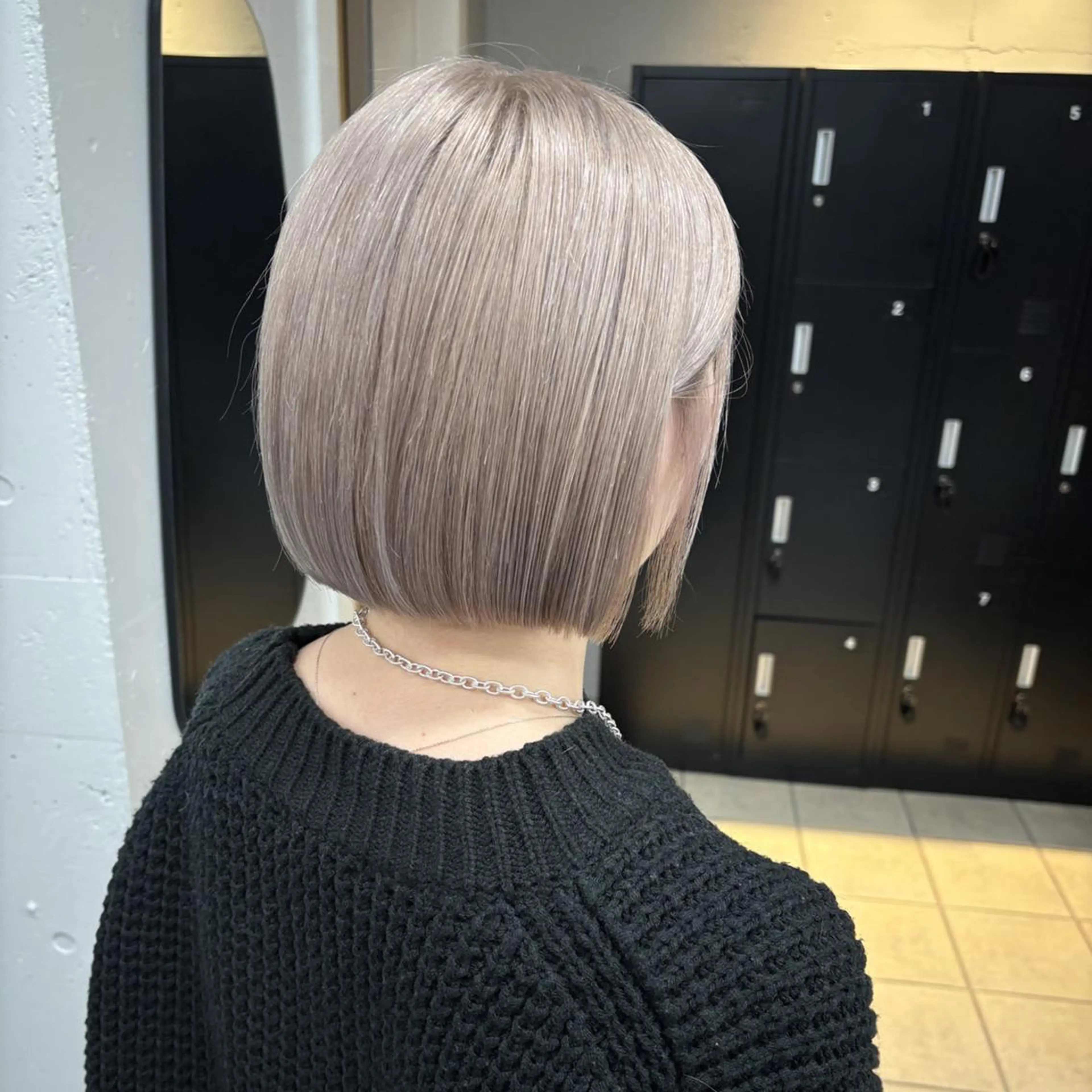 カラー ミディアム ブリーチ ケアブリーチ グレージュ ハイトーンカラー ヘアカラー ハイトーン😺艶 ✨ブリーチ✨透明感のヘアスタイル