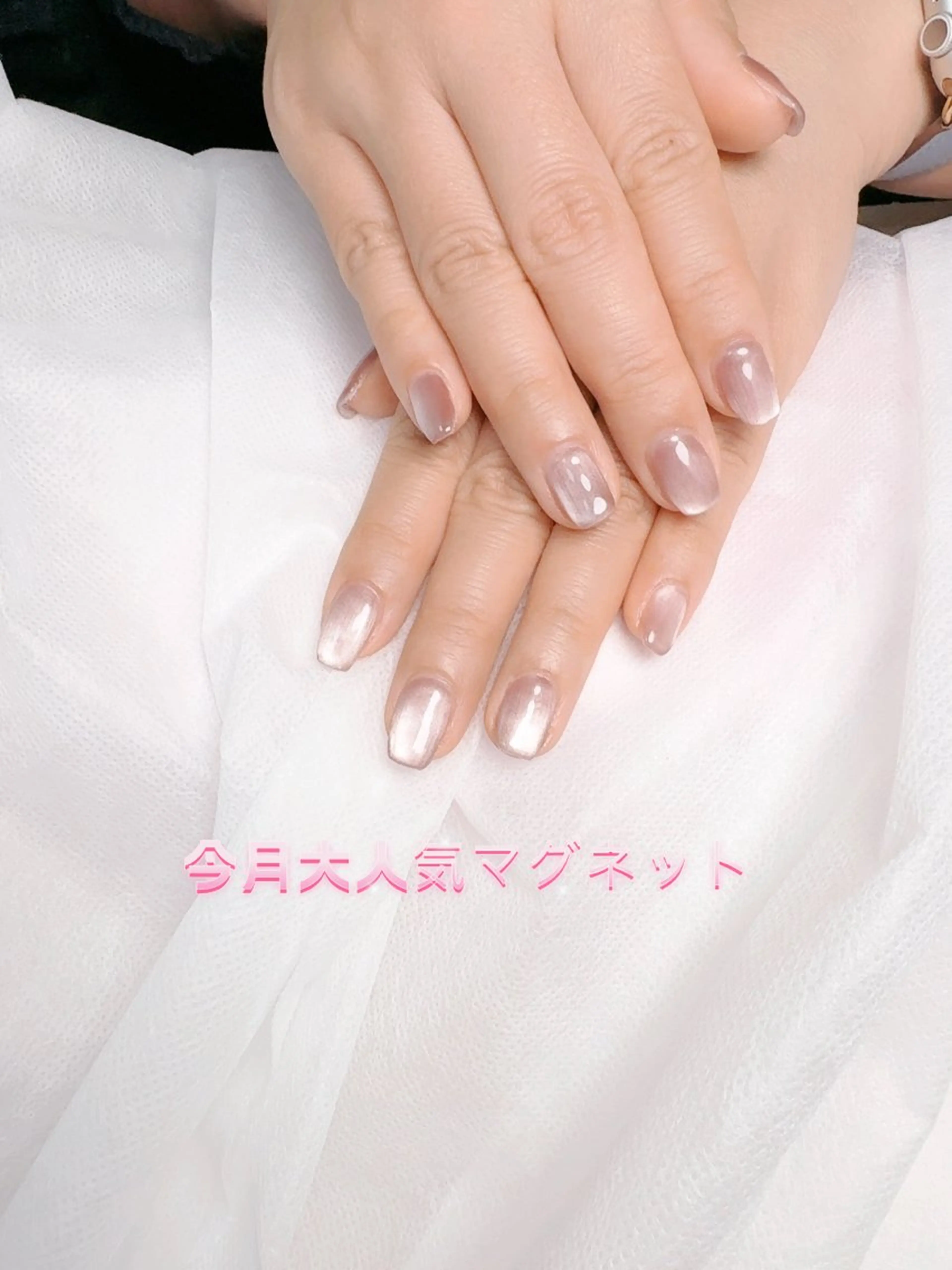 ネイル pink ladyサロン所属・べ にのネイルデザイン