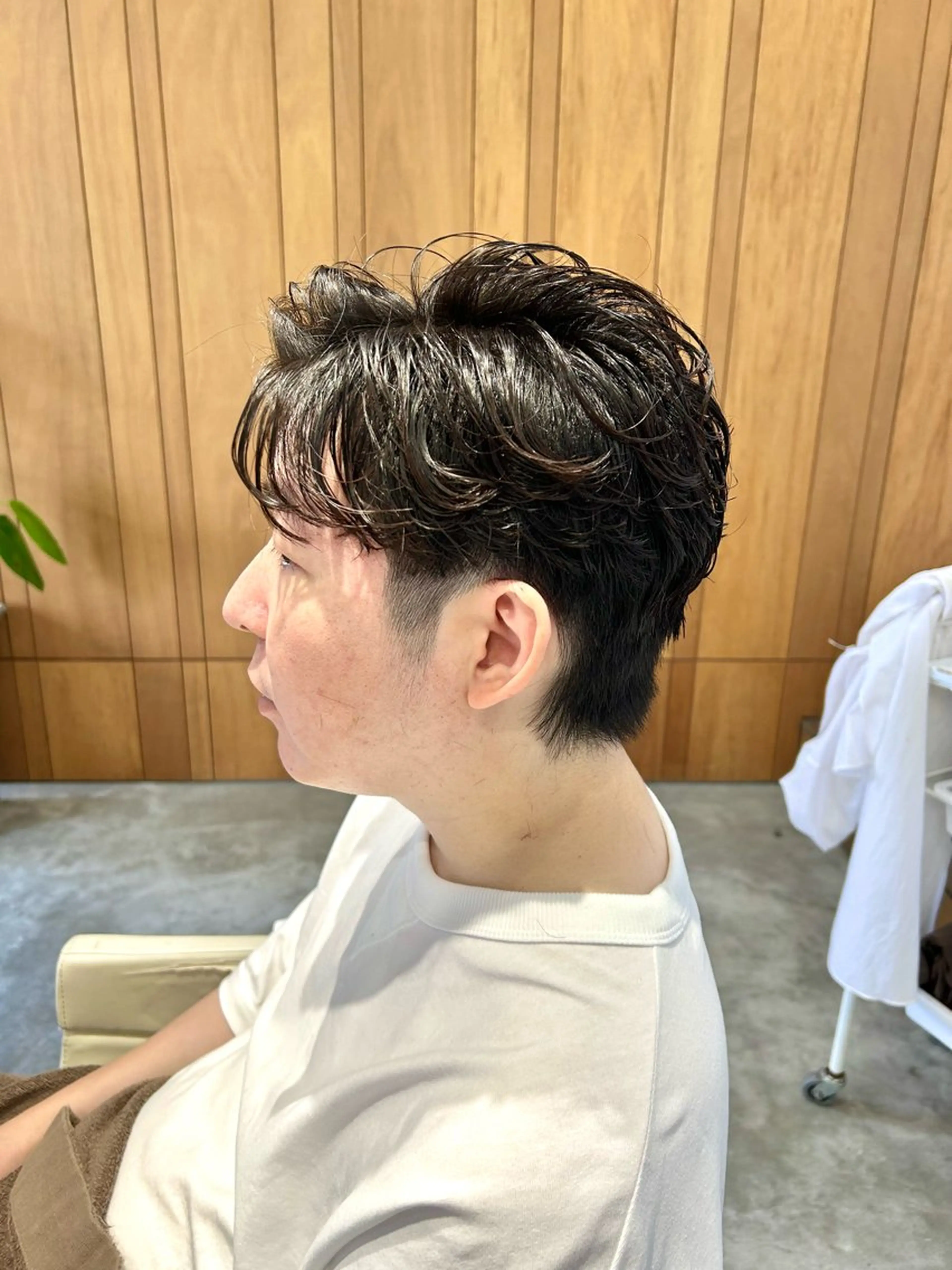 ショート パーマ メンズ フェードカット フェザーパーマ カルマパーマ メンズパーマ スパイキーショート カット パーマ 佐藤 悠生 メンズパーマ.カットのヘアスタイル