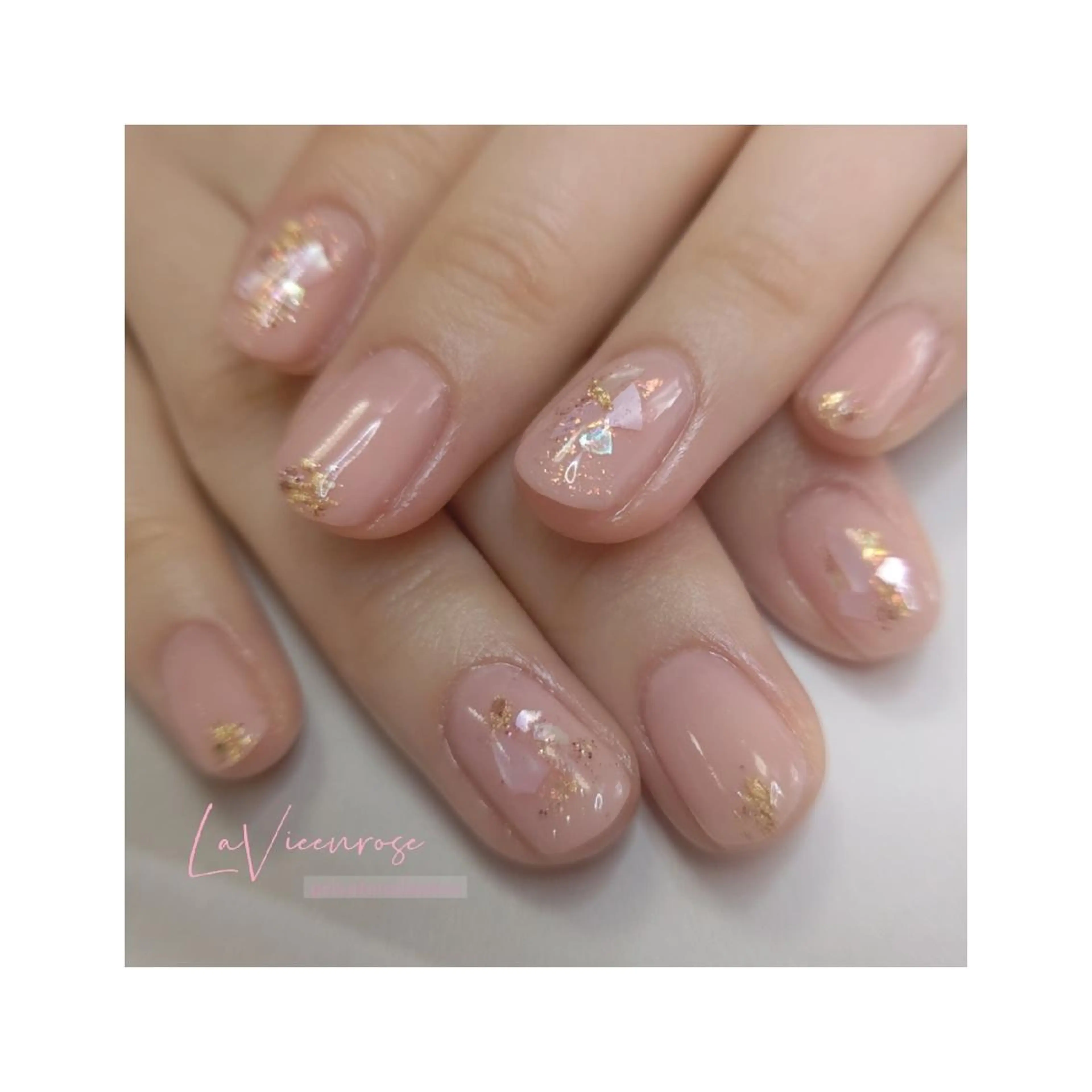 ネイル ラヴィアン ローズのネイルデザイン