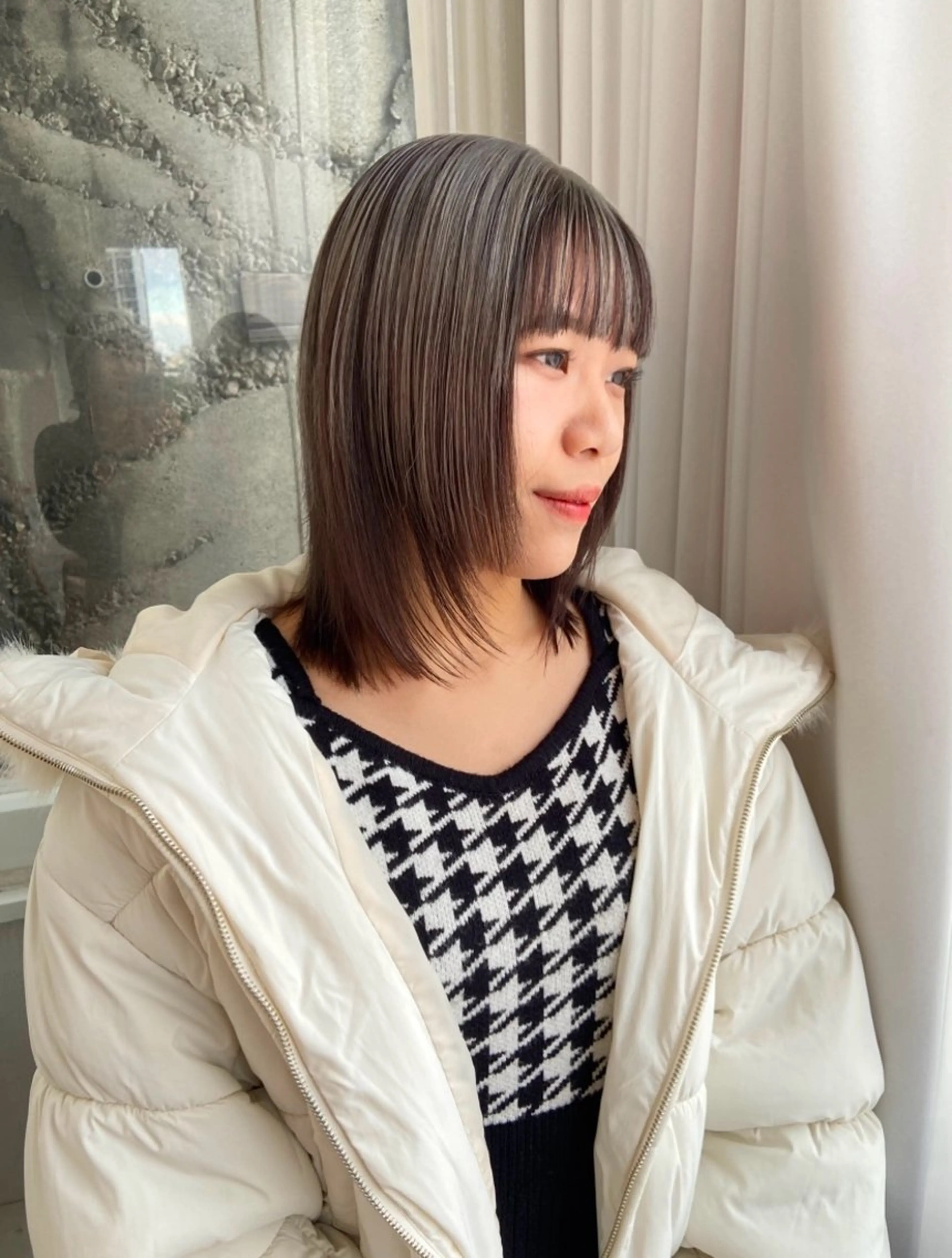 ミディアム ミディアムレイヤー レイヤーカット ケアブリーチ✨ /髪質改善ストレートのヘアスタイル