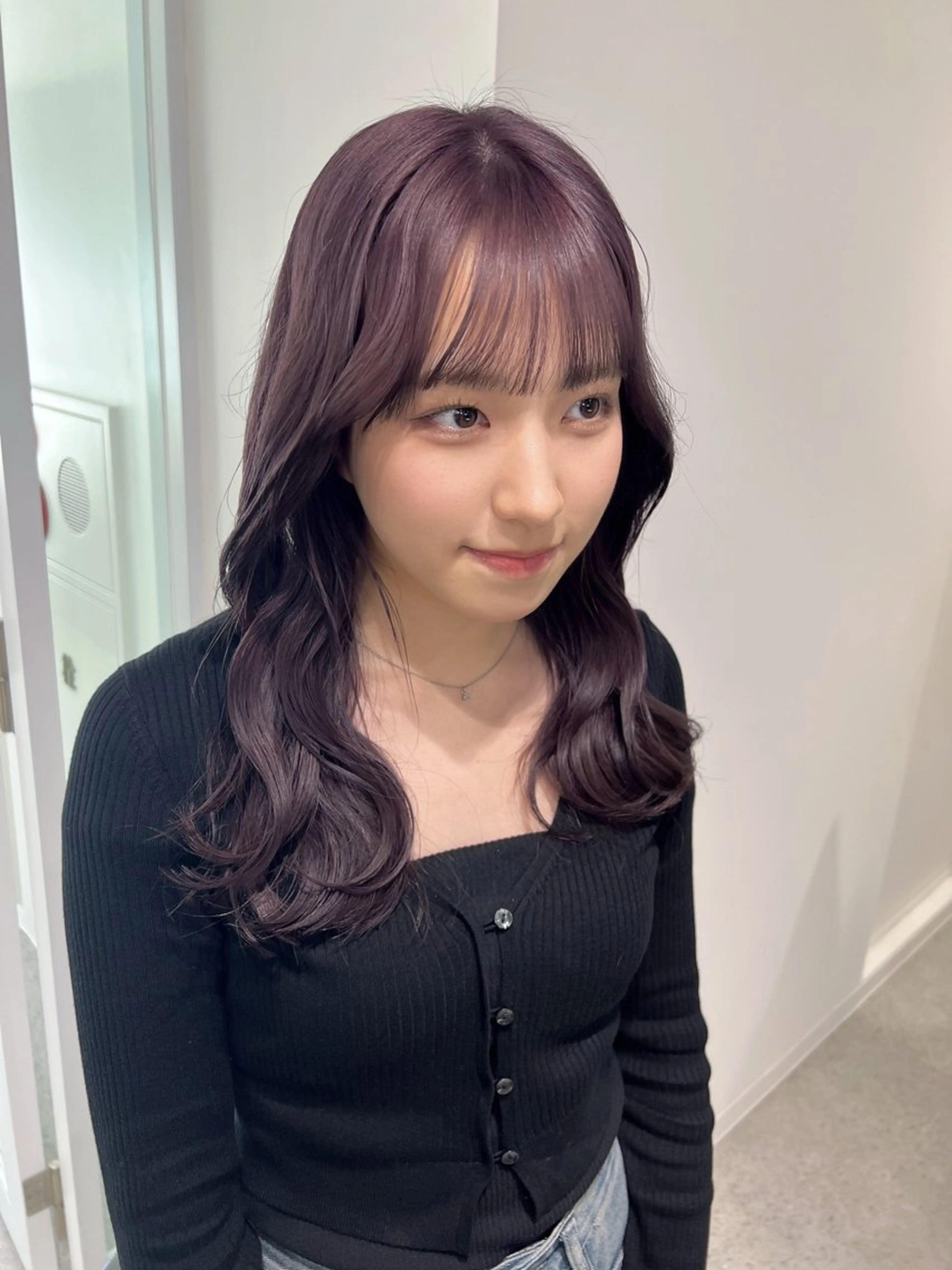 ロング カラー ブリーチ 暗髪🩶ラベンダー/ ブルー/ユウナ🤍のヘアスタイル