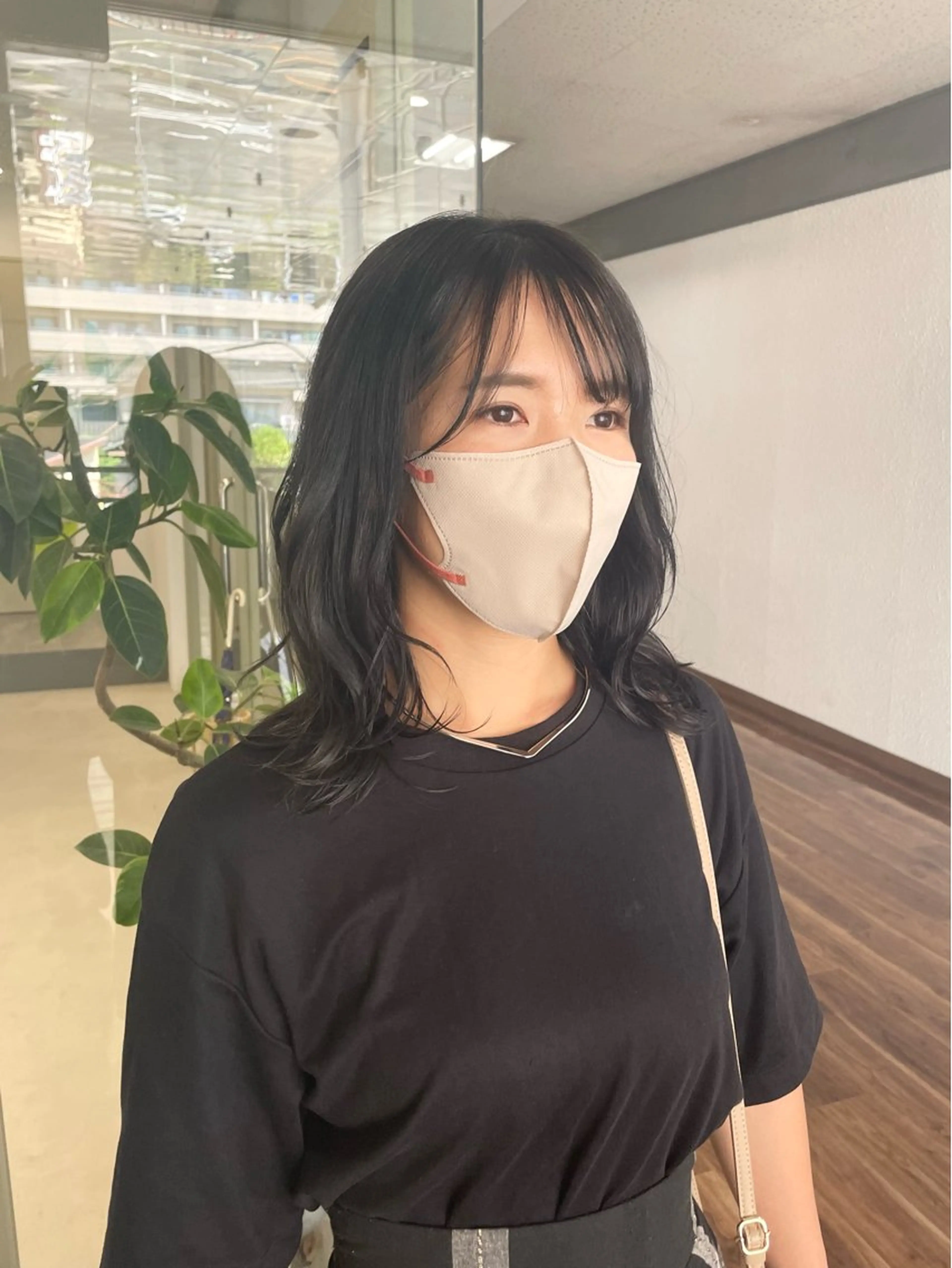 ミディアム カットパーマモデル 山中 遥のヘアスタイル