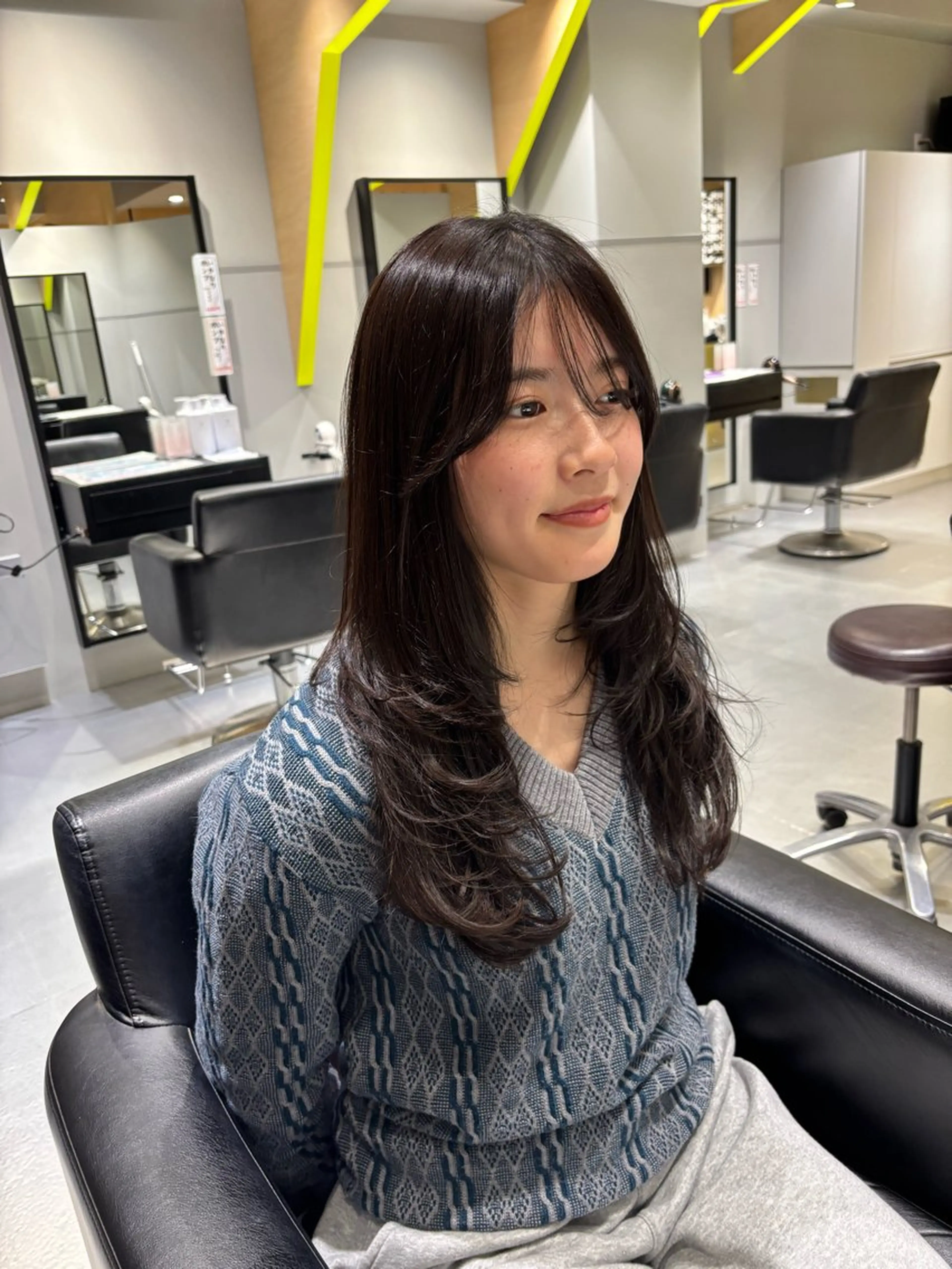ロング ハイレイヤー レイヤーカット ロング 森田 葵葉のヘアスタイル