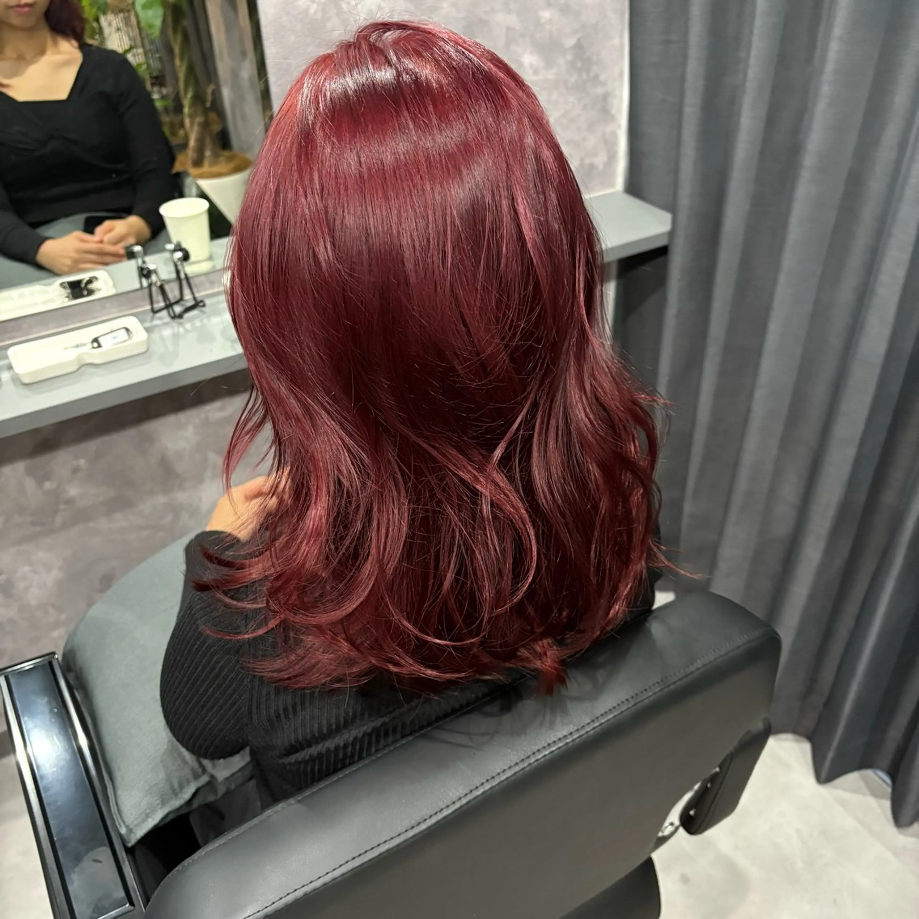 ミディアム カラー レッドカラー ヘアカラー nameless miichiのヘアスタイル