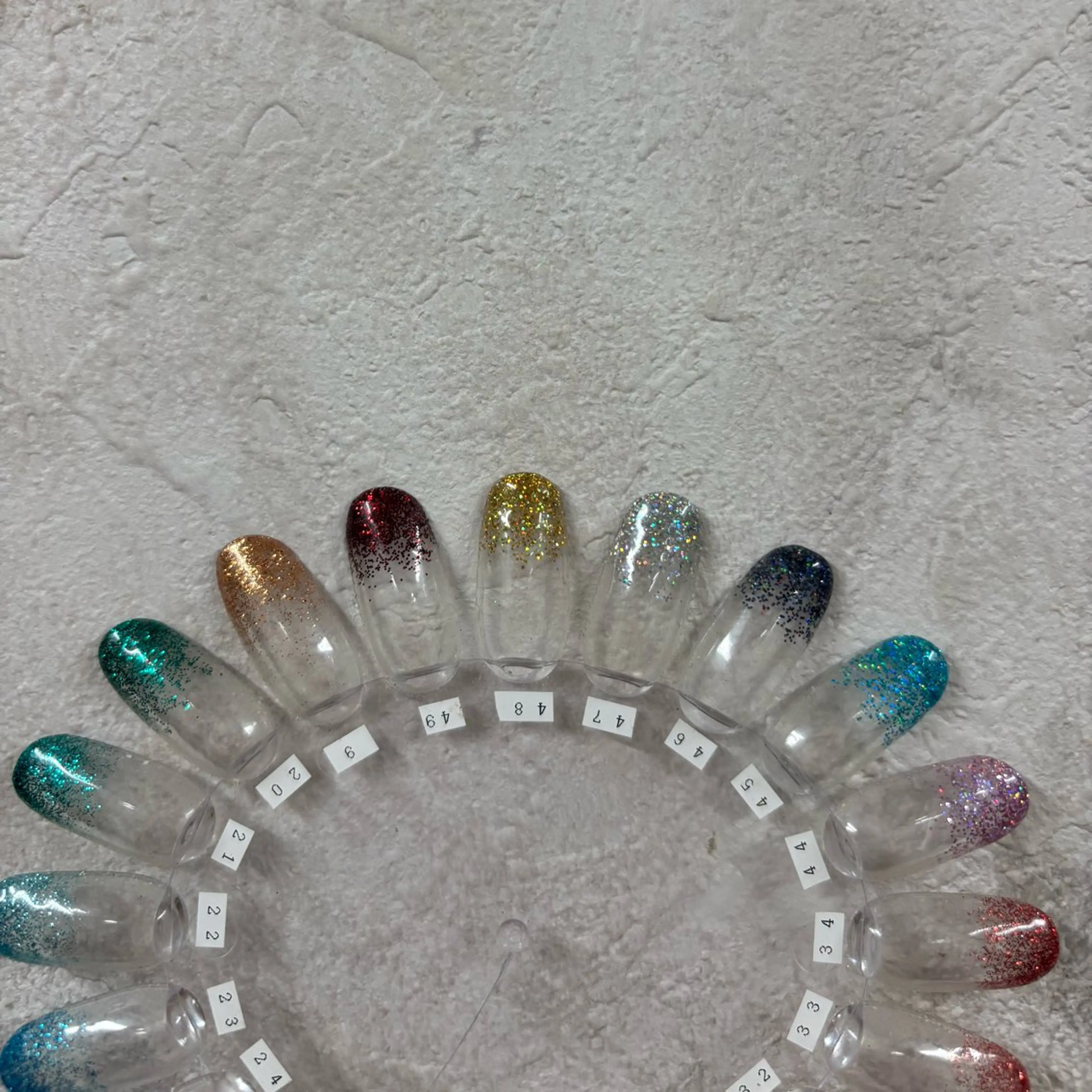 カラー グラデーションカラー 倉島 櫻のネイルデザイン