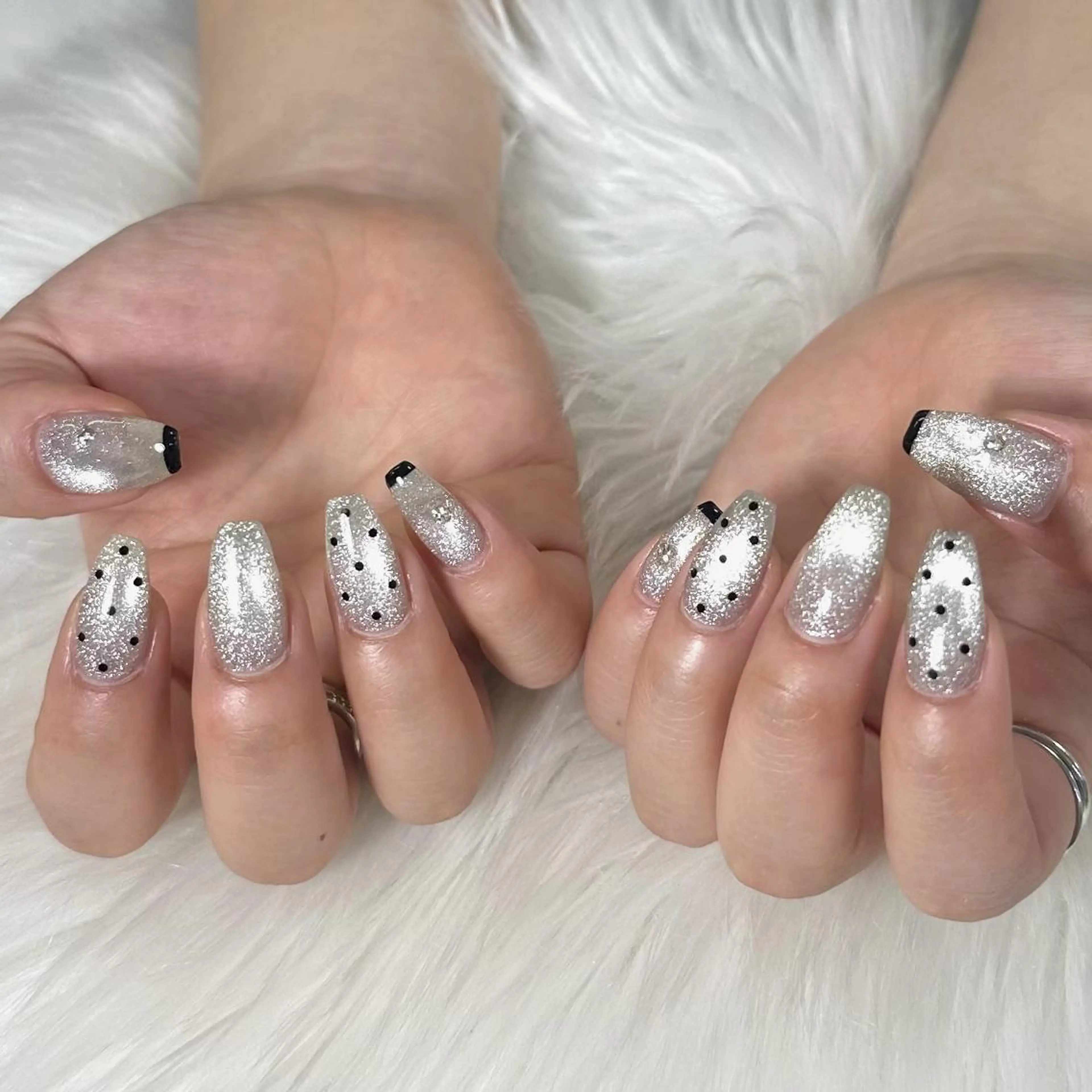 ネイル ❤️💛REBEST 京橋　nailのネイルデザイン