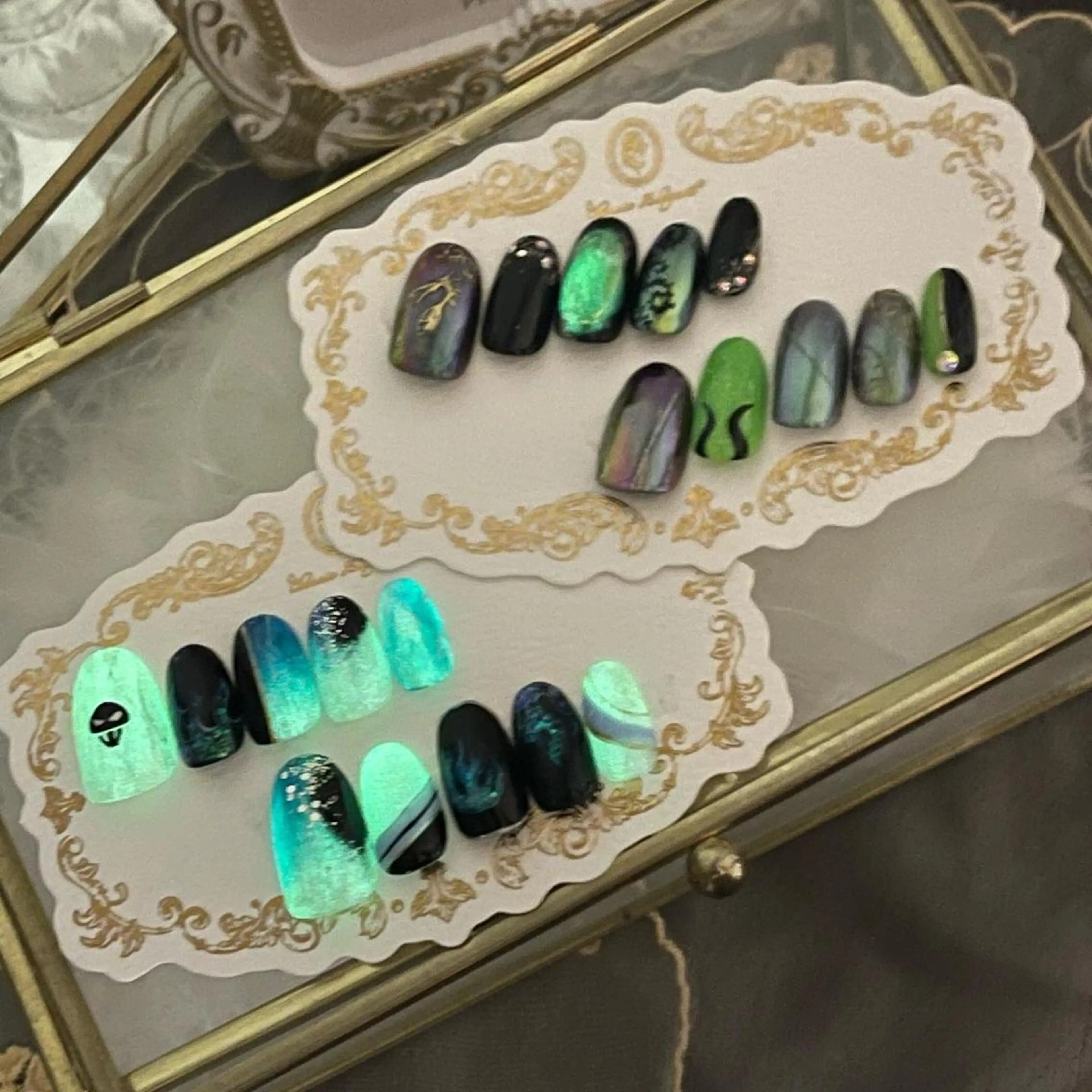 ネイル アートネイル ハロウィン 持ち込み sisters nail.fのネイルデザイン