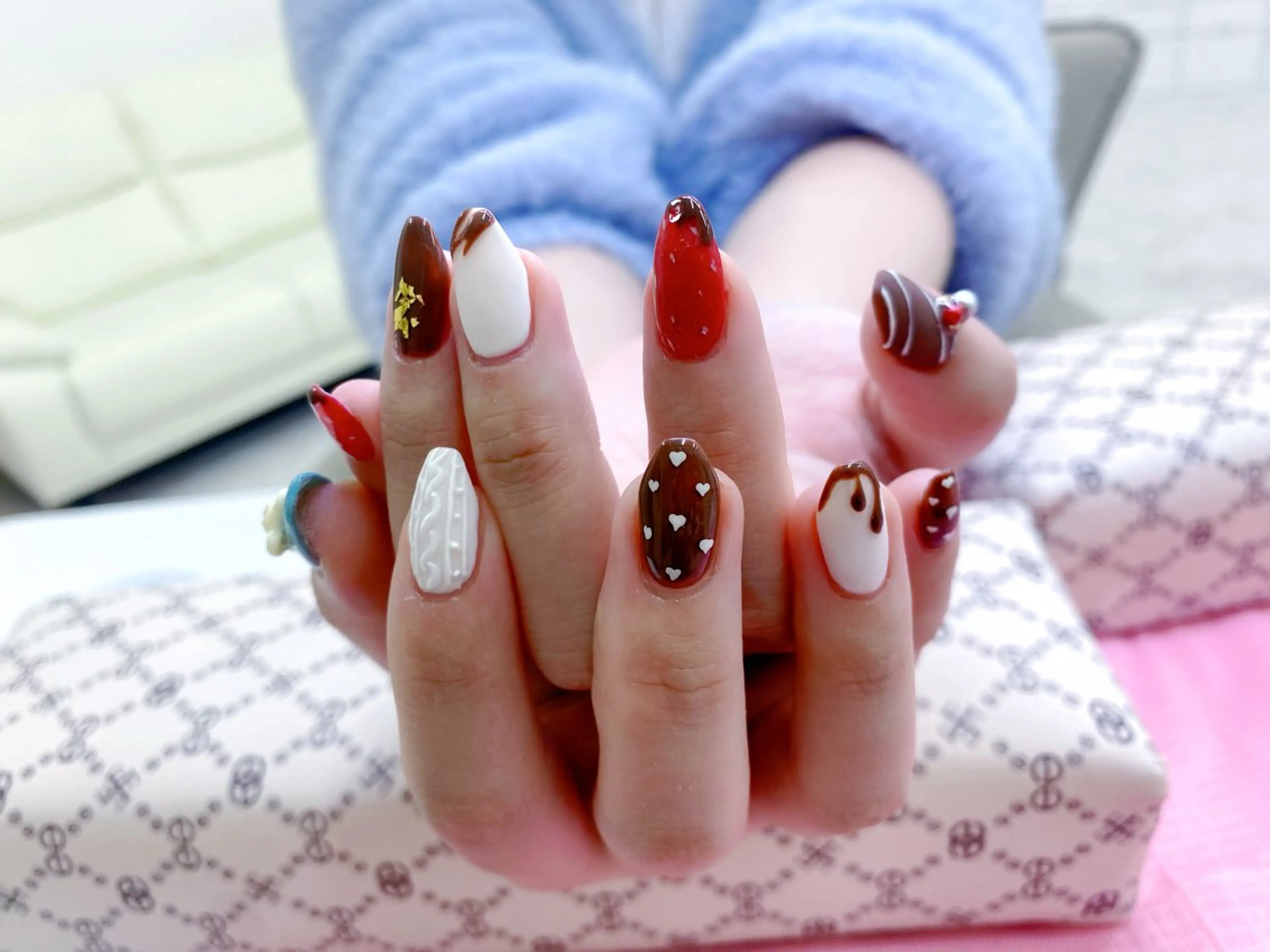ネイル バレンタイン ホウ エンのネイルデザイン