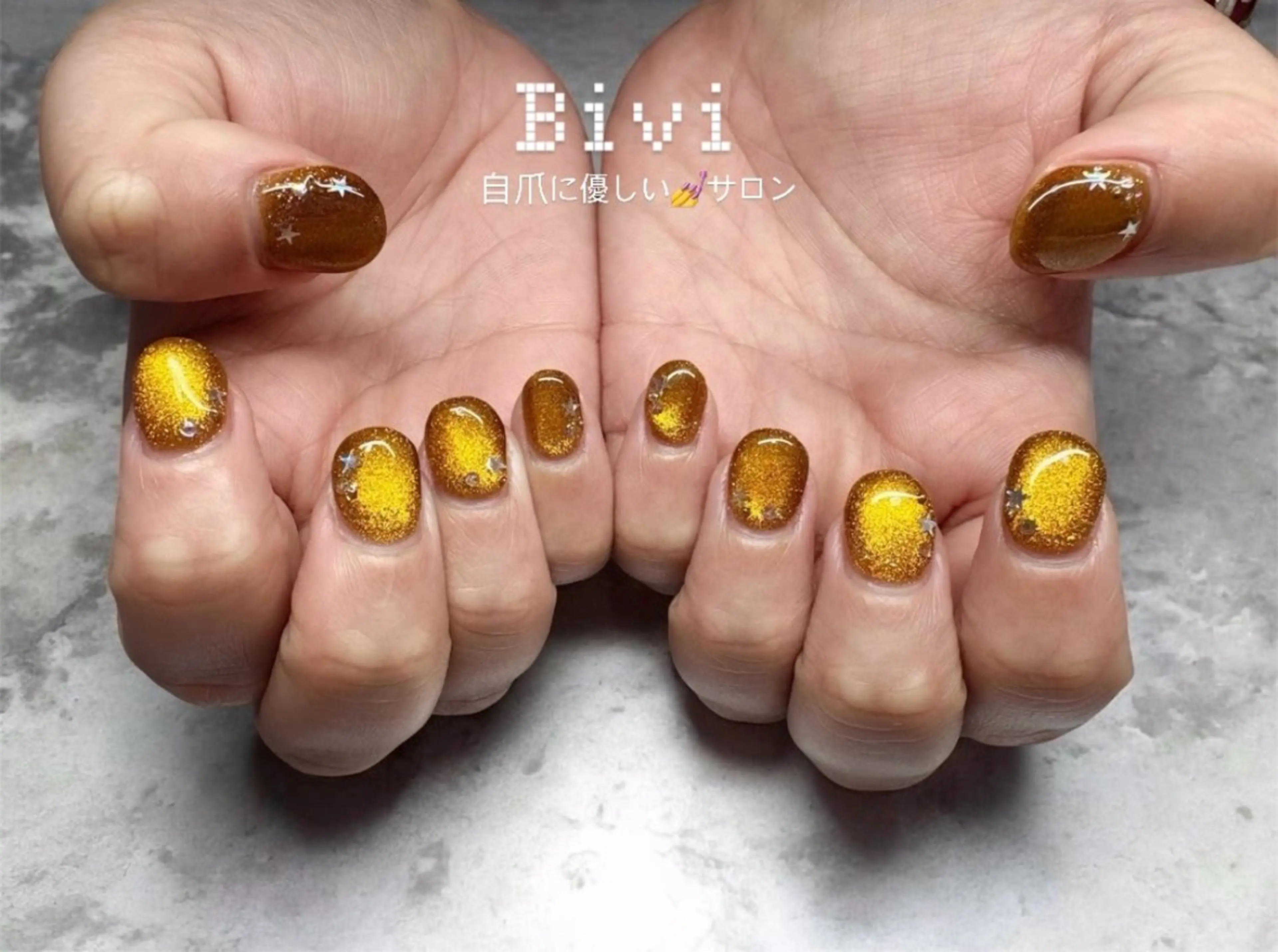 ネイル アートネイル ラメ(グリッター) マグネットネイル 持ち込み ハンドネイル ハンドケア ♡Bivi♡自爪に 優しいネイルサロンのネイルデザイン