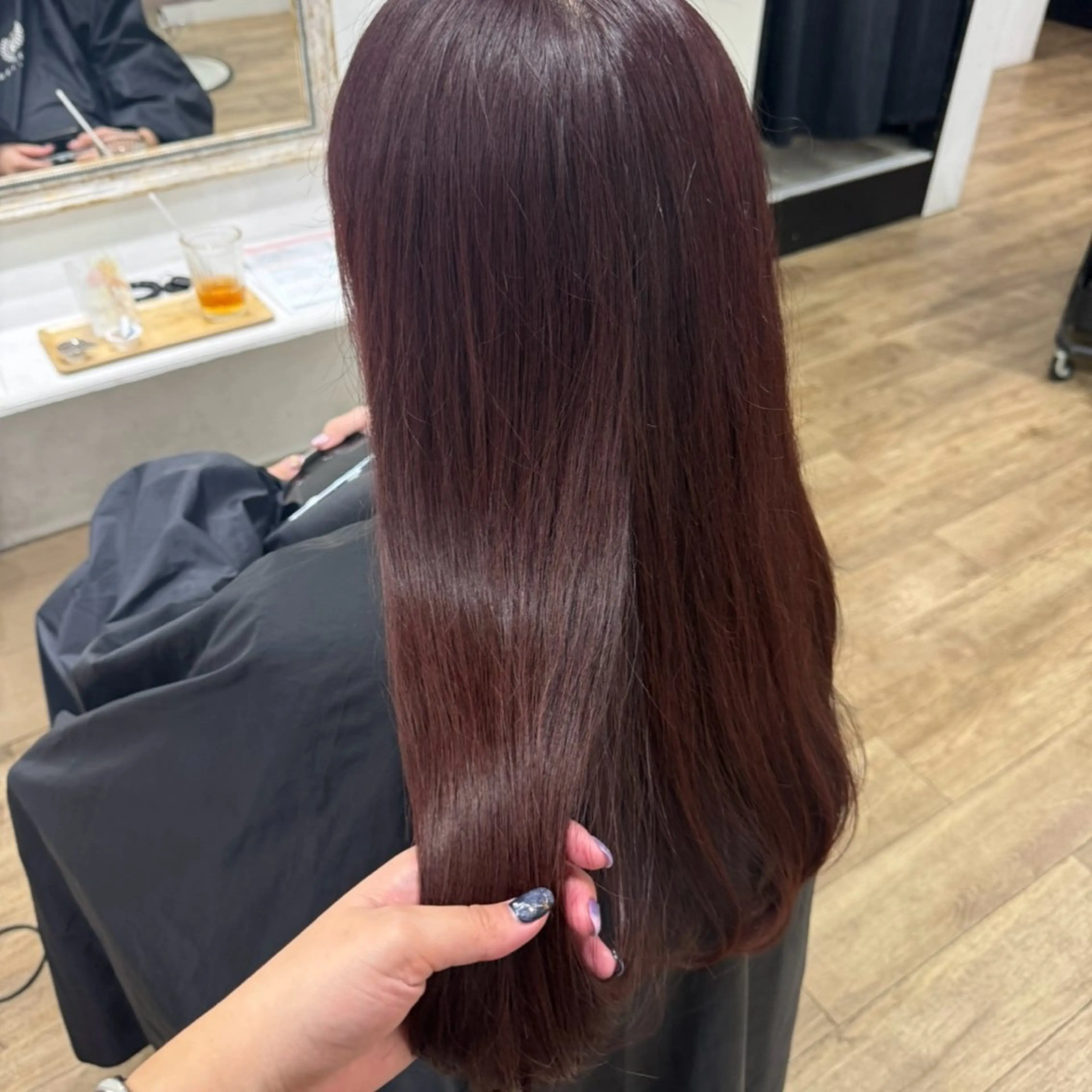 ロング カラー ヘアアレンジ ブラウンカラー カシス ヘアカラー トリートメント あおい 🍒暖色カラーのヘアスタイル