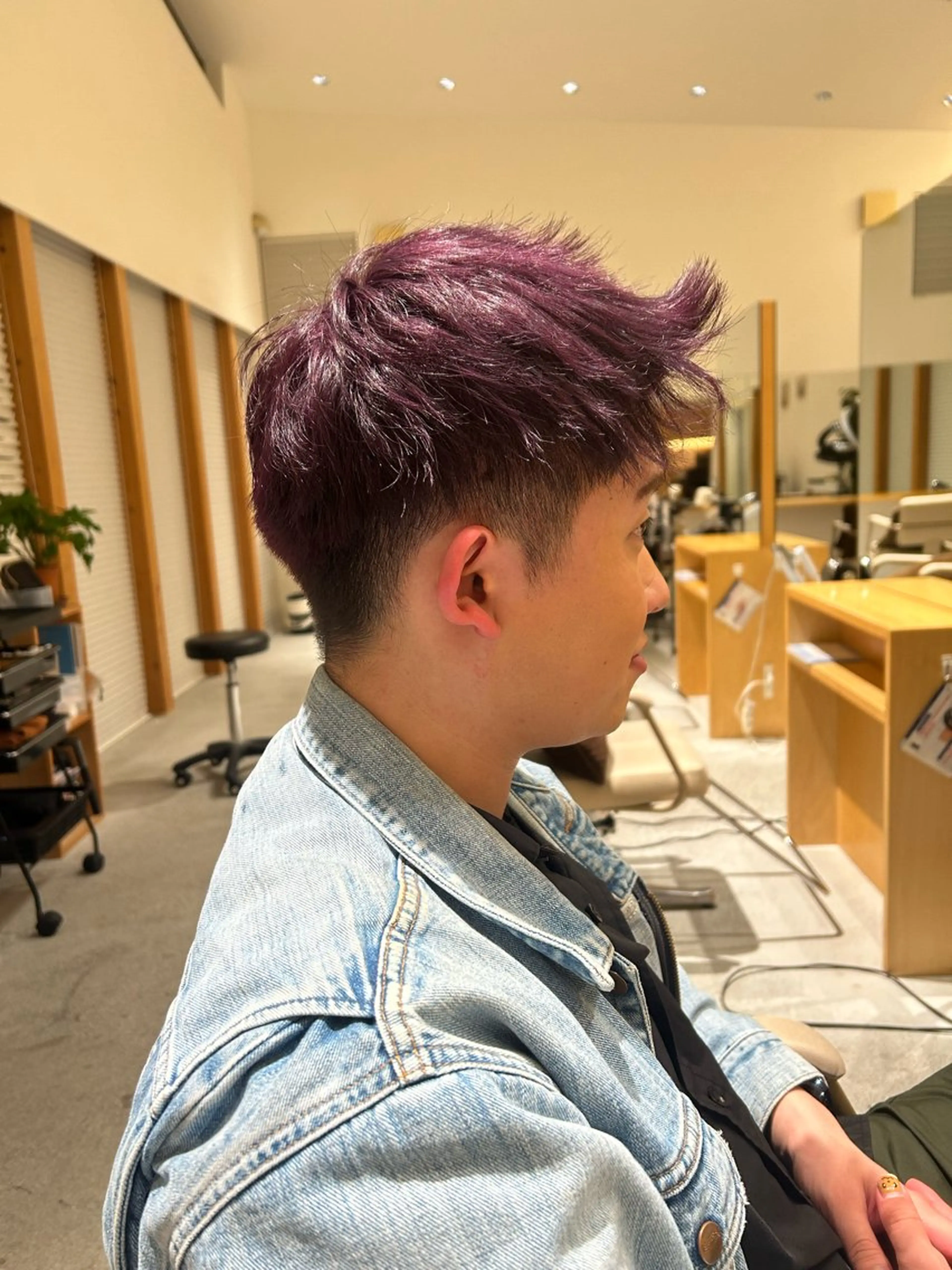 カラー メンズ 伊藤 世羅のヘアスタイル