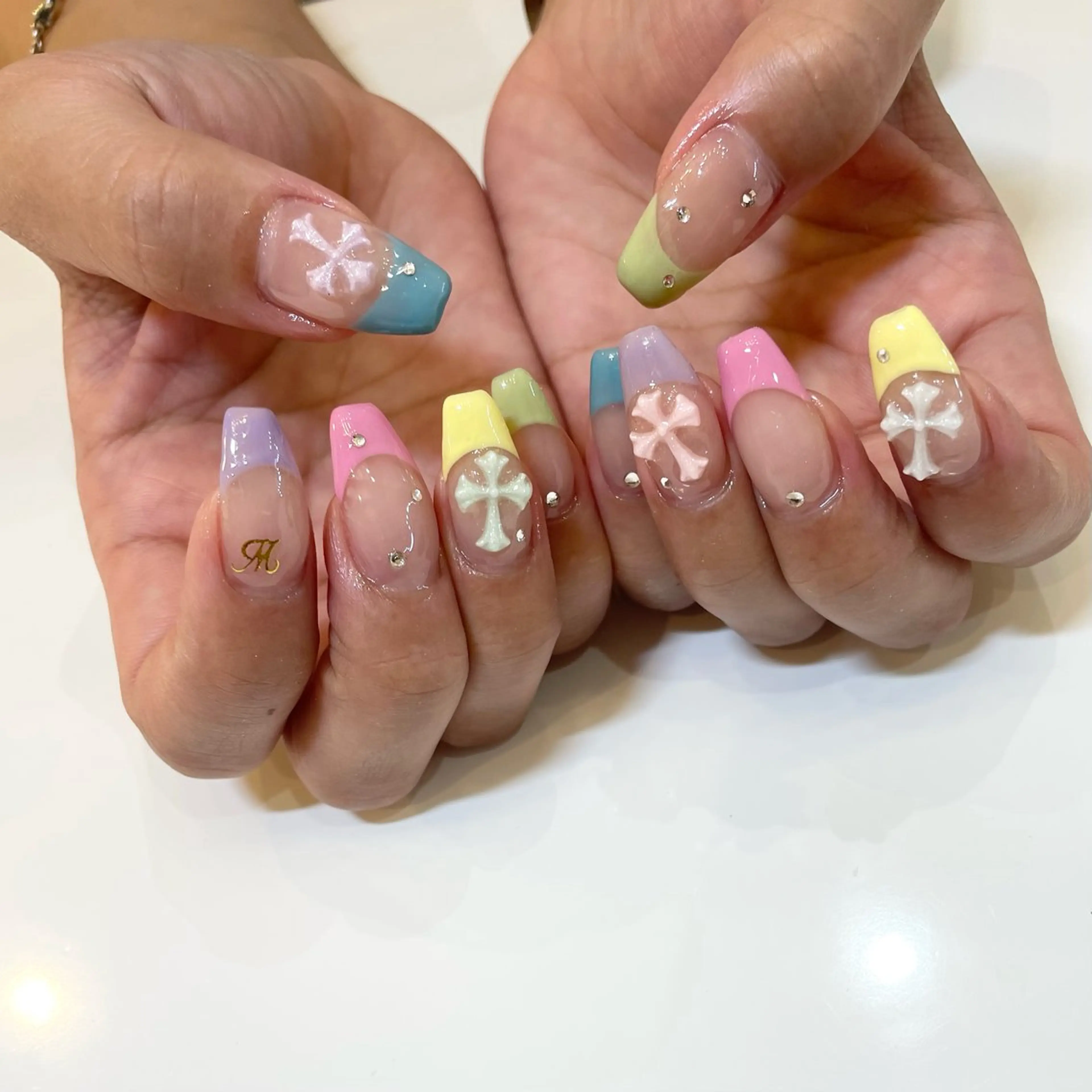 ネイル Nail Salon Gummi.のネイルデザイン