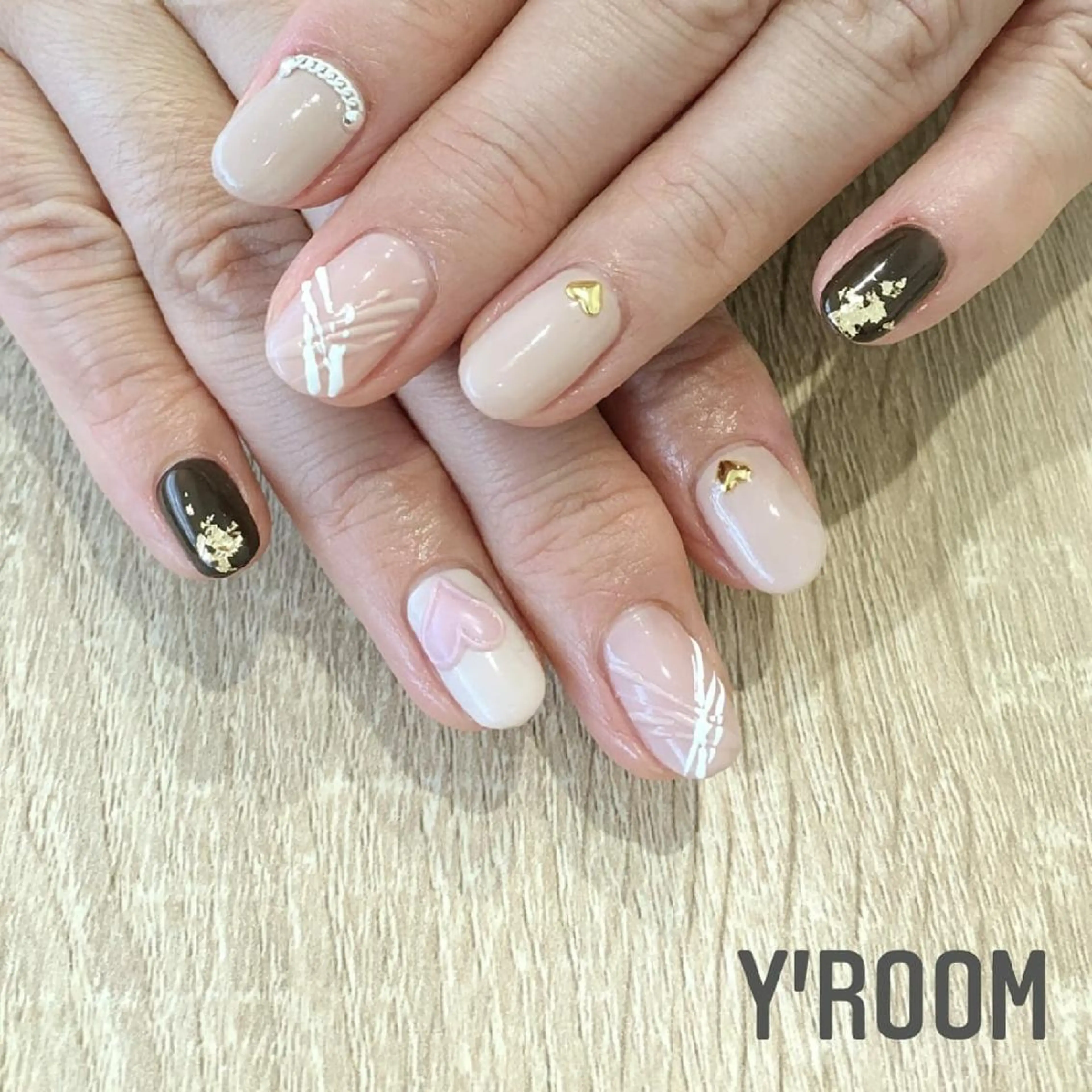 ネイル フラッシュネイル ジェルネイル ハート マグネットネイル ニュアンスネイル ハンドネイル YUKA （ネイリスト）のネイルデザイン