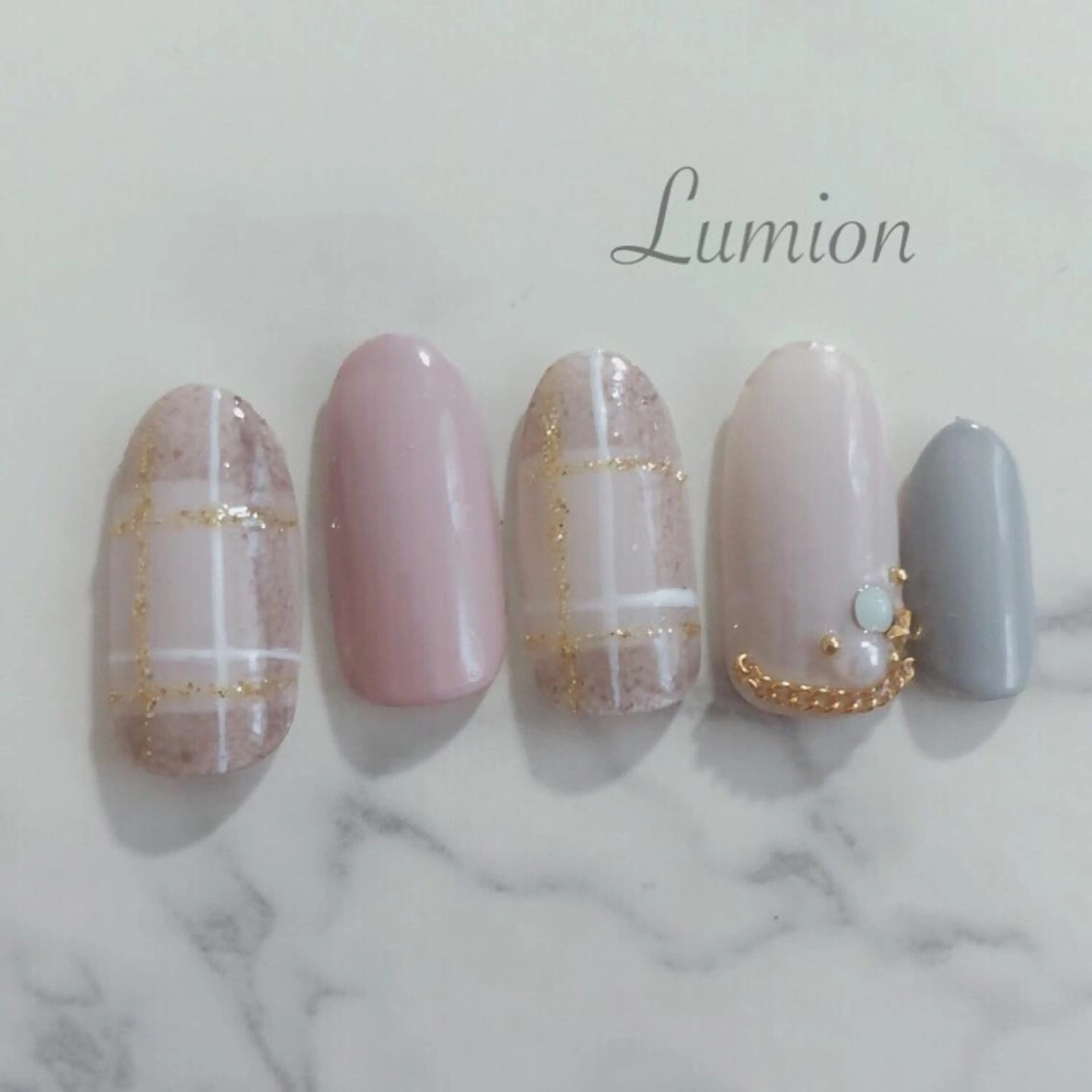 ネイル ハンドネイル nailroom Lumionのネイルデザイン