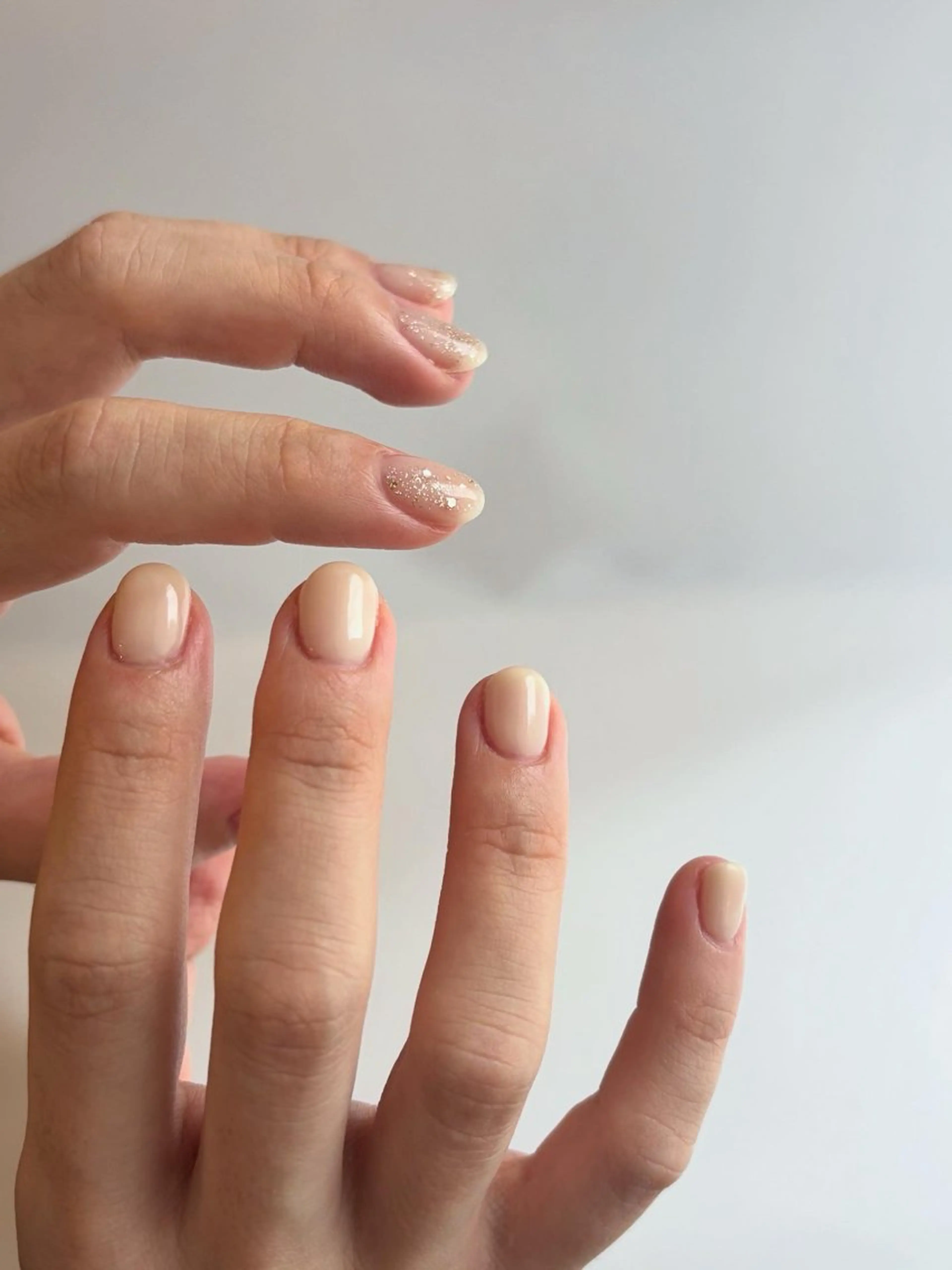 ネイル ニュアンスネイル ピンク ブライダルネイル ホワイト ハンドネイル Elio所属・Elio 国泰寺のネイルデザイン