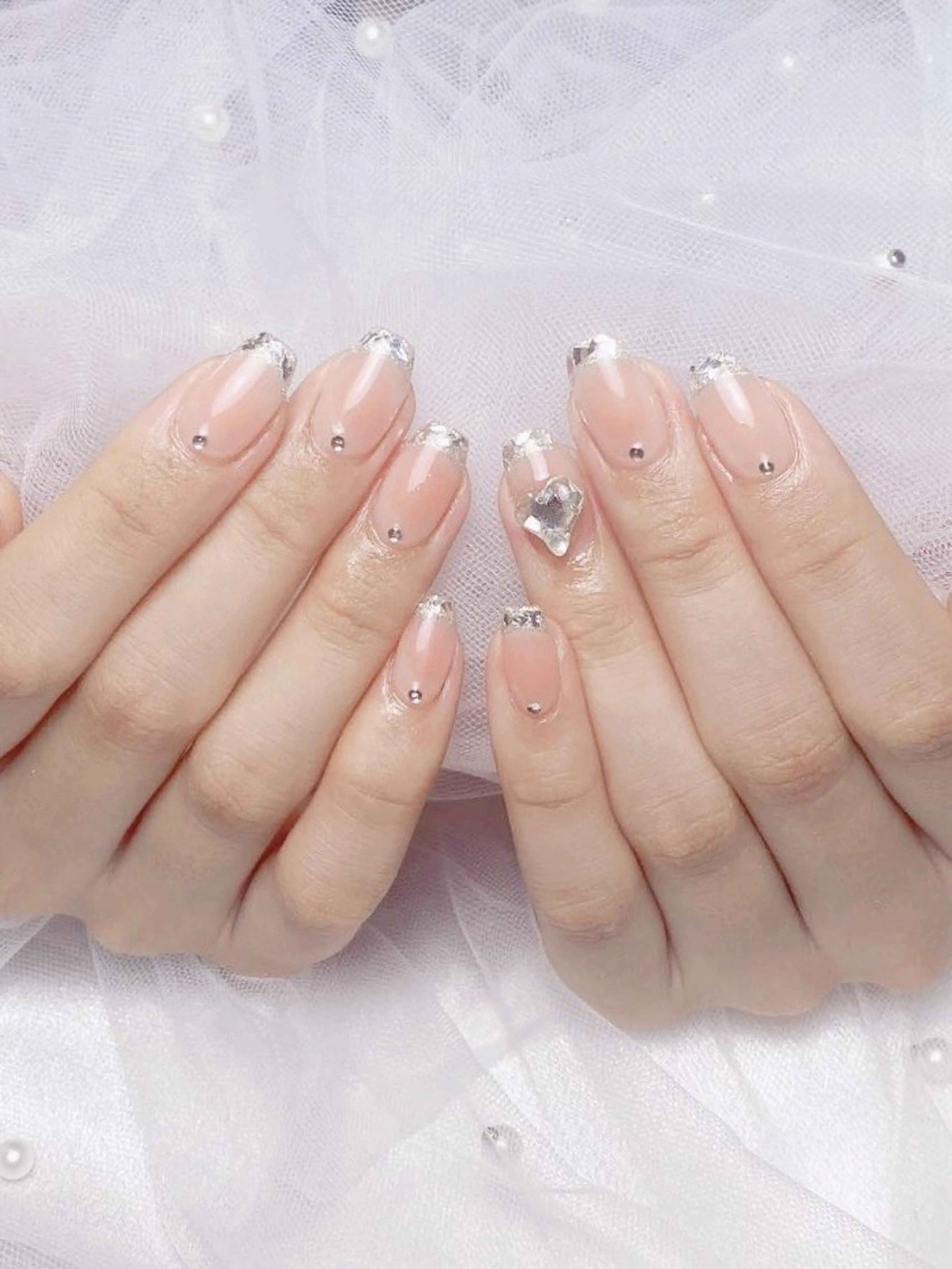 ネイル フレンチネイル ジェルネイル ハート 韓国ネイル マグネットネイル ハンドネイル ネイルサロン lotusのネイルデザイン