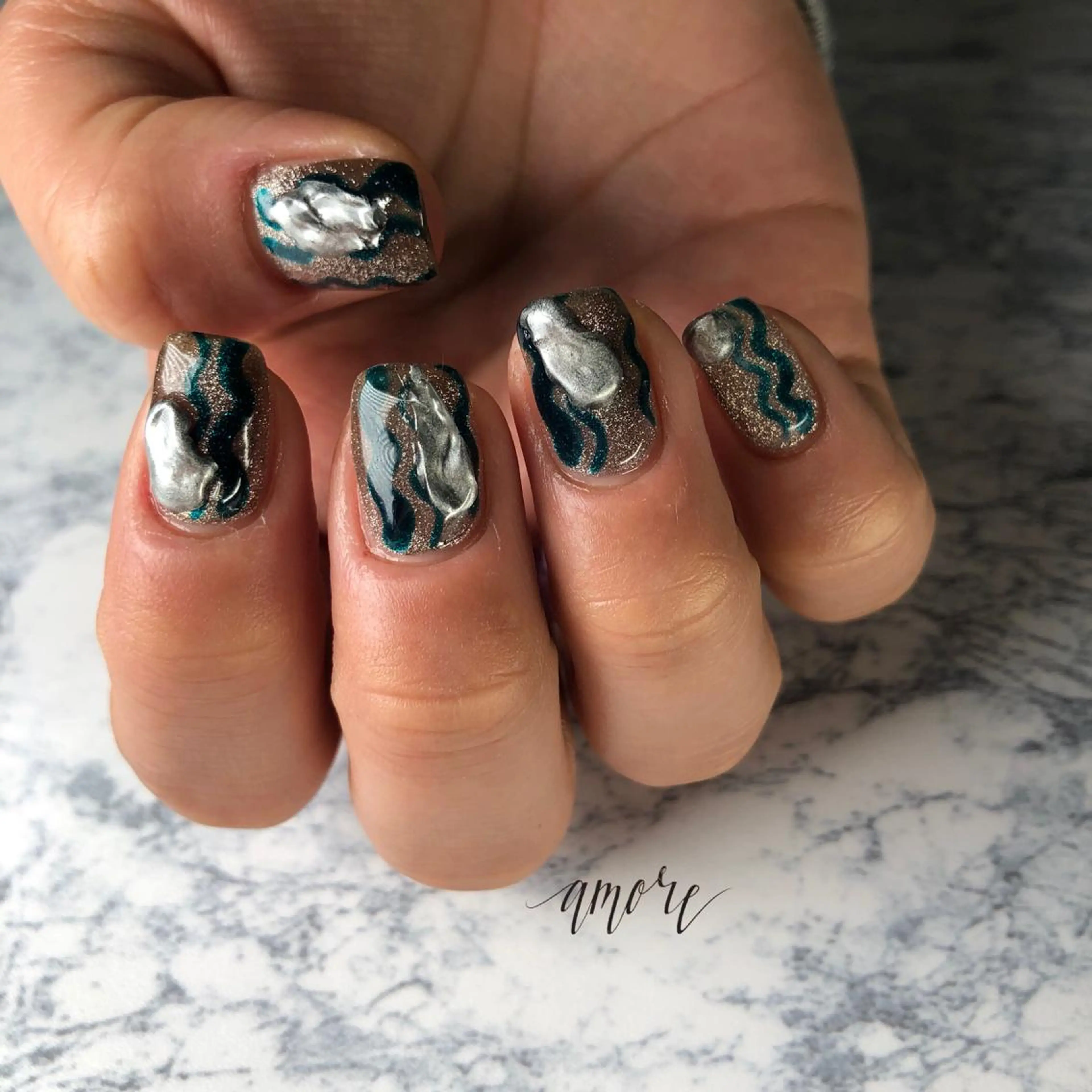 ネイル ジェルネイル 氷ネイル・うるうるネイル マグネットネイル ミラーネイル ニュアンスネイル You kyehwaのネイルデザイン