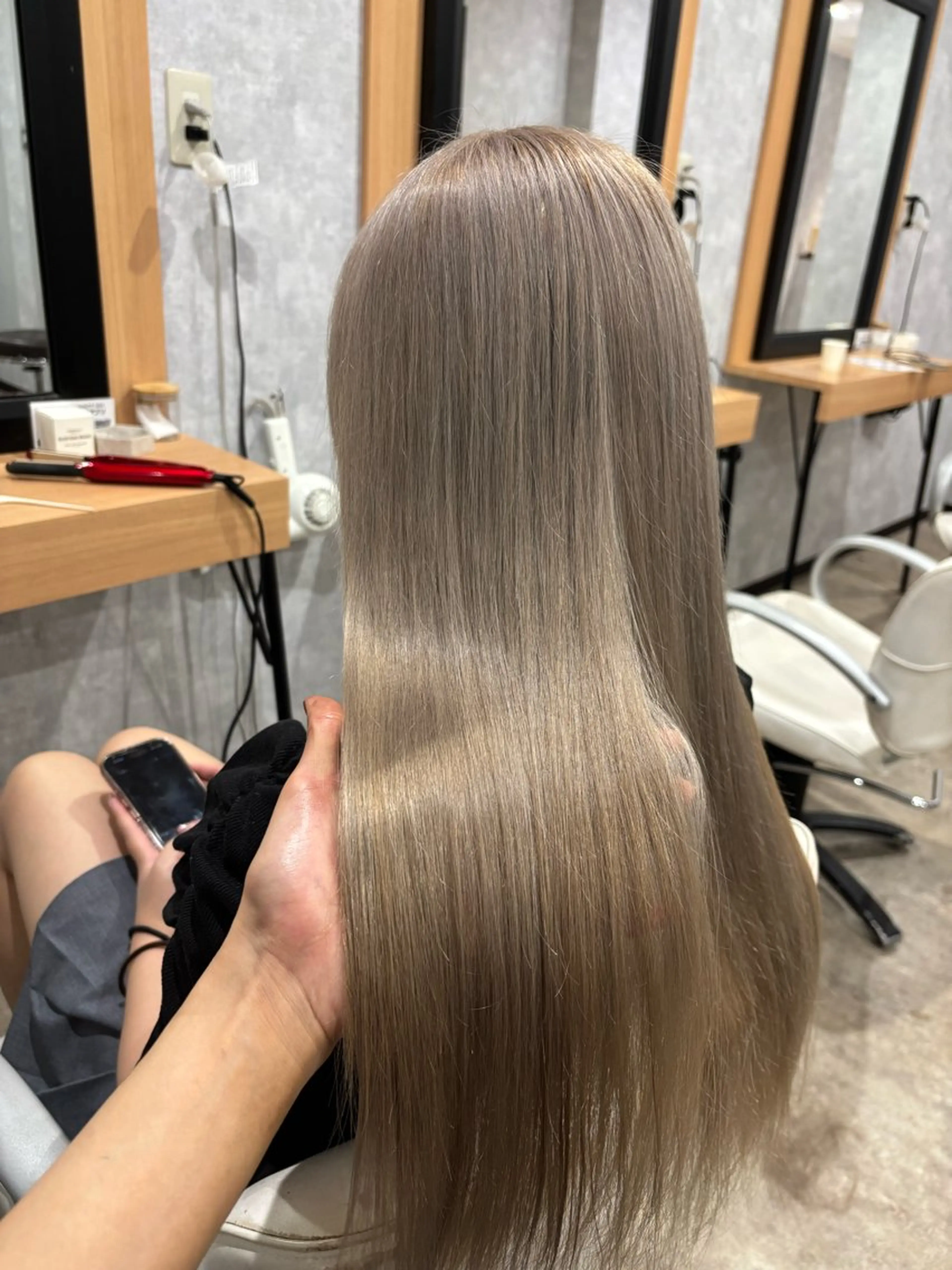 ロング カット ヘアカラー トリートメント 🌐NATSUMI 🌐【寒色カラー】のヘアスタイル