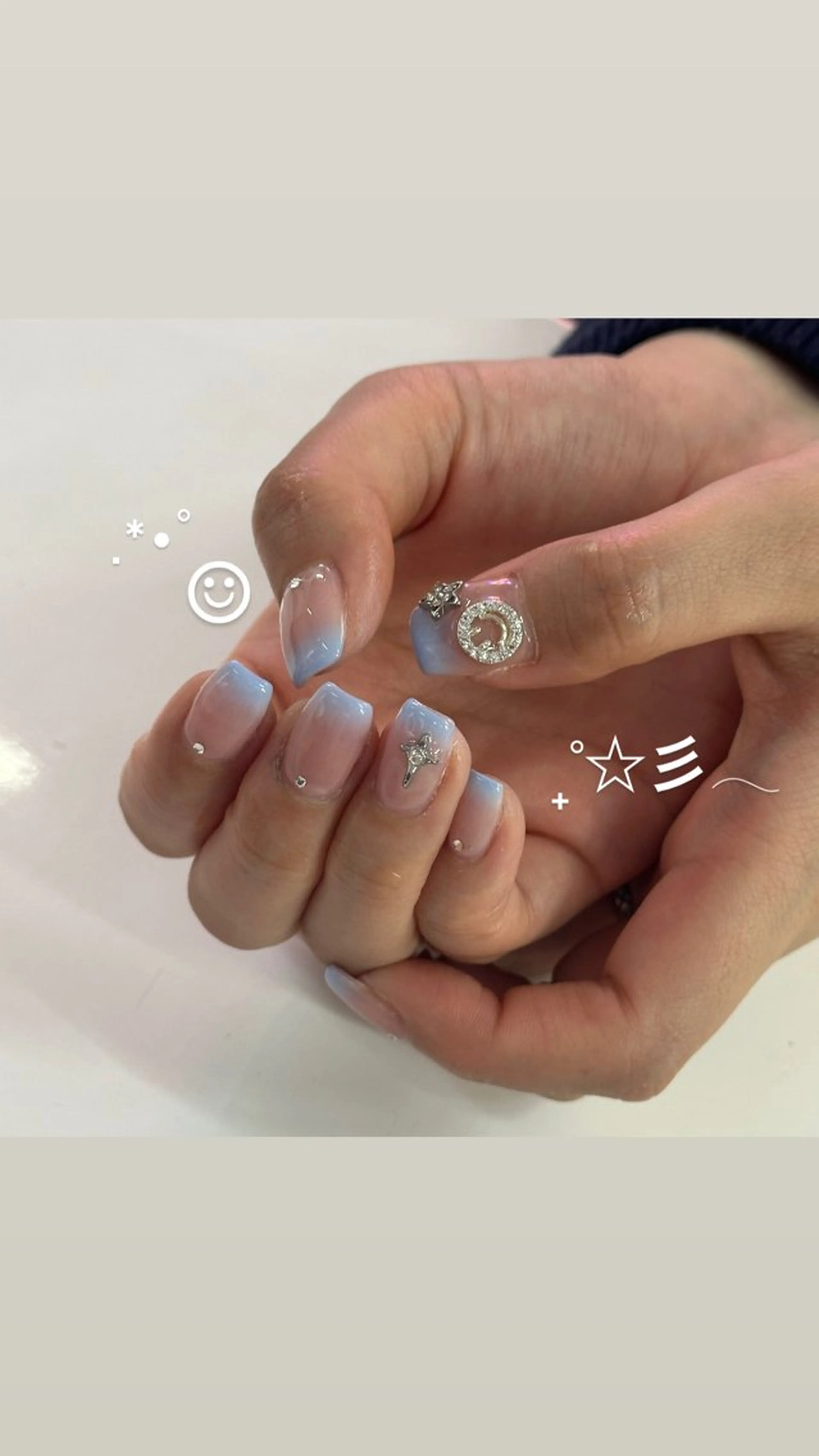 ネイル 水色 ピンク ハンドネイル WOLTOKYO渋谷 yunaのネイルデザイン