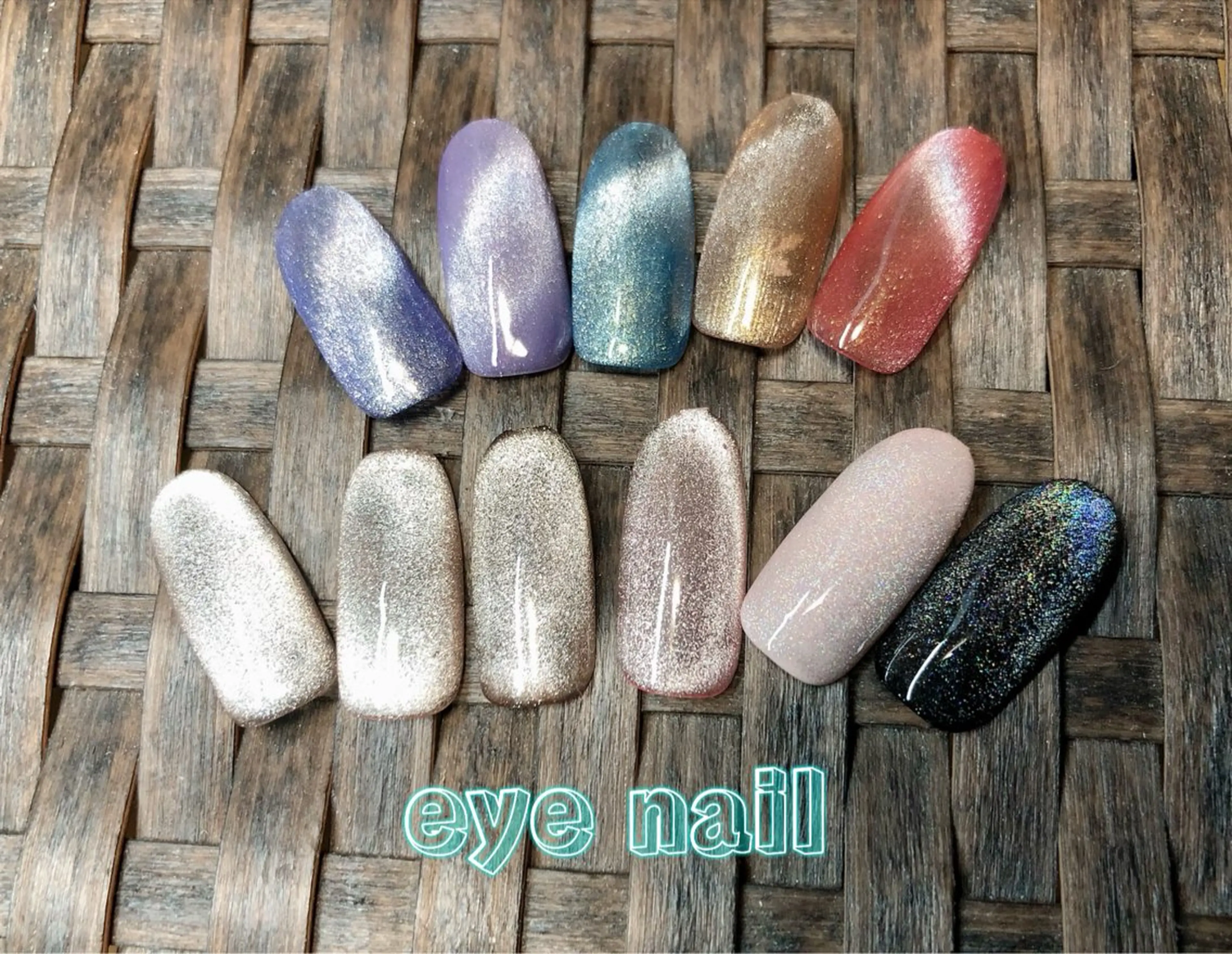 ネイル フレンチネイル マグネットネイル Eye nailのネイルデザイン