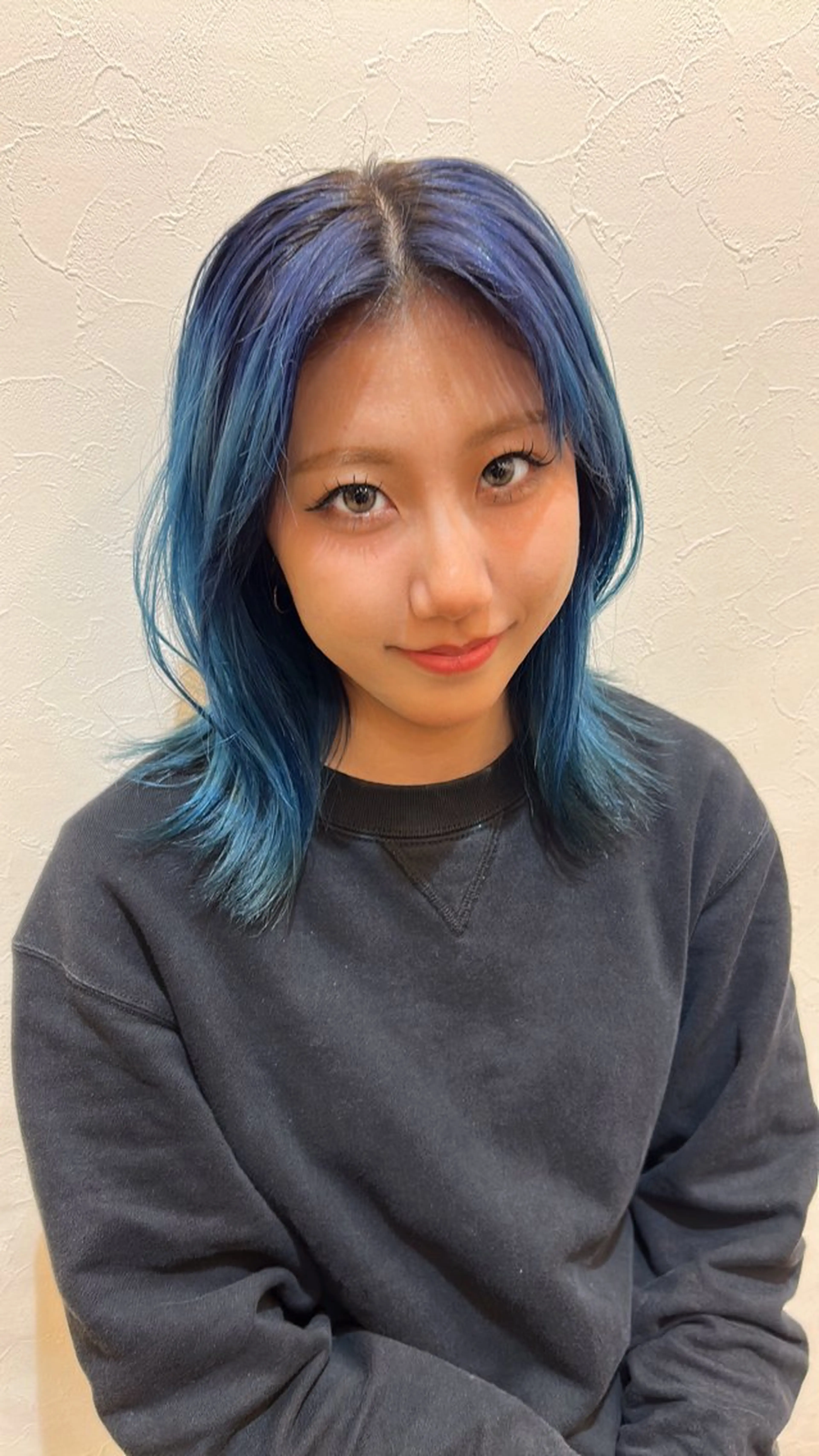 セミロング カラー ハイトーン特化⭐️ 飯田大樹のヘアスタイル