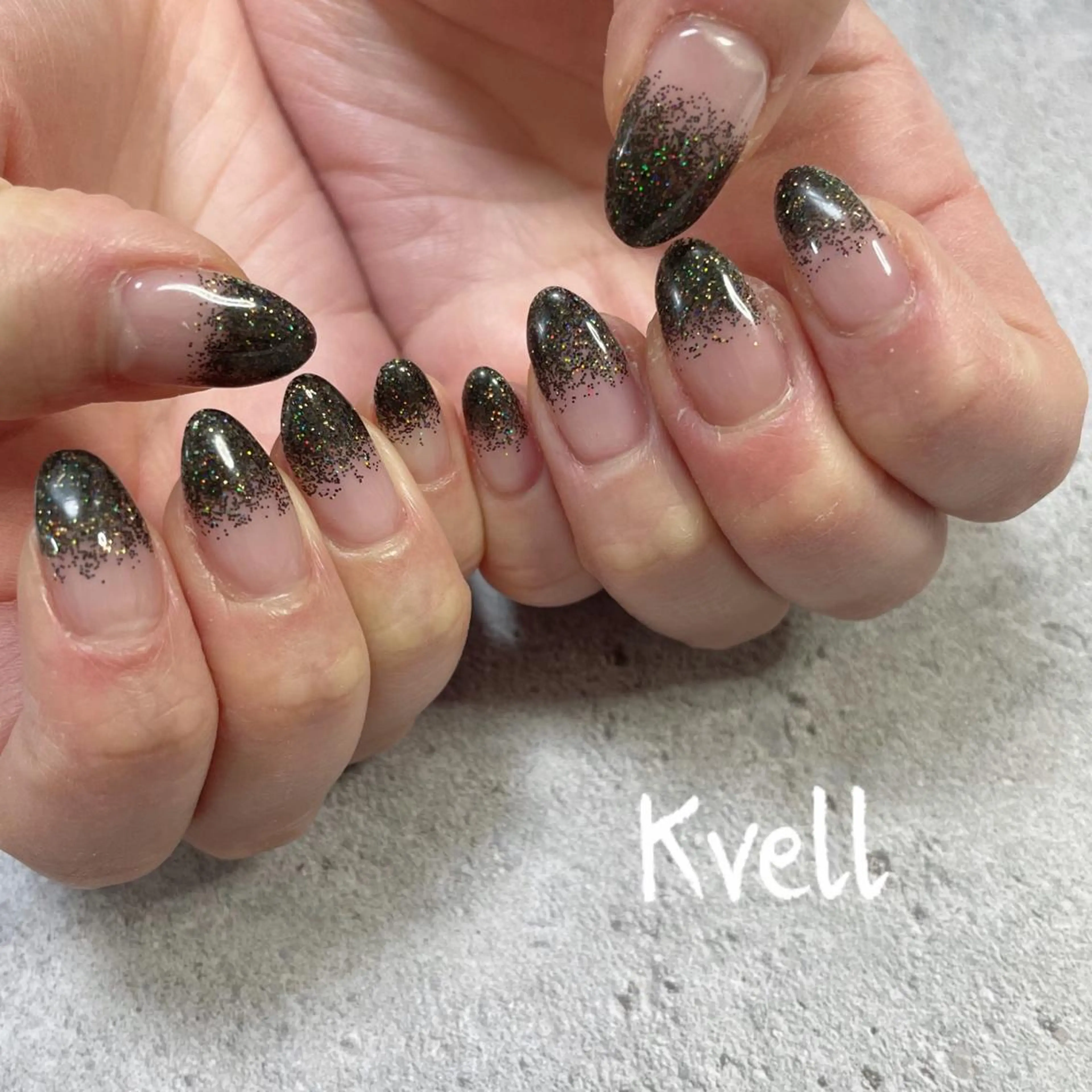 ネイル ラメ(グリッター) ラメグラデーション ハンドネイル nailsalon Kvellのネイルデザイン