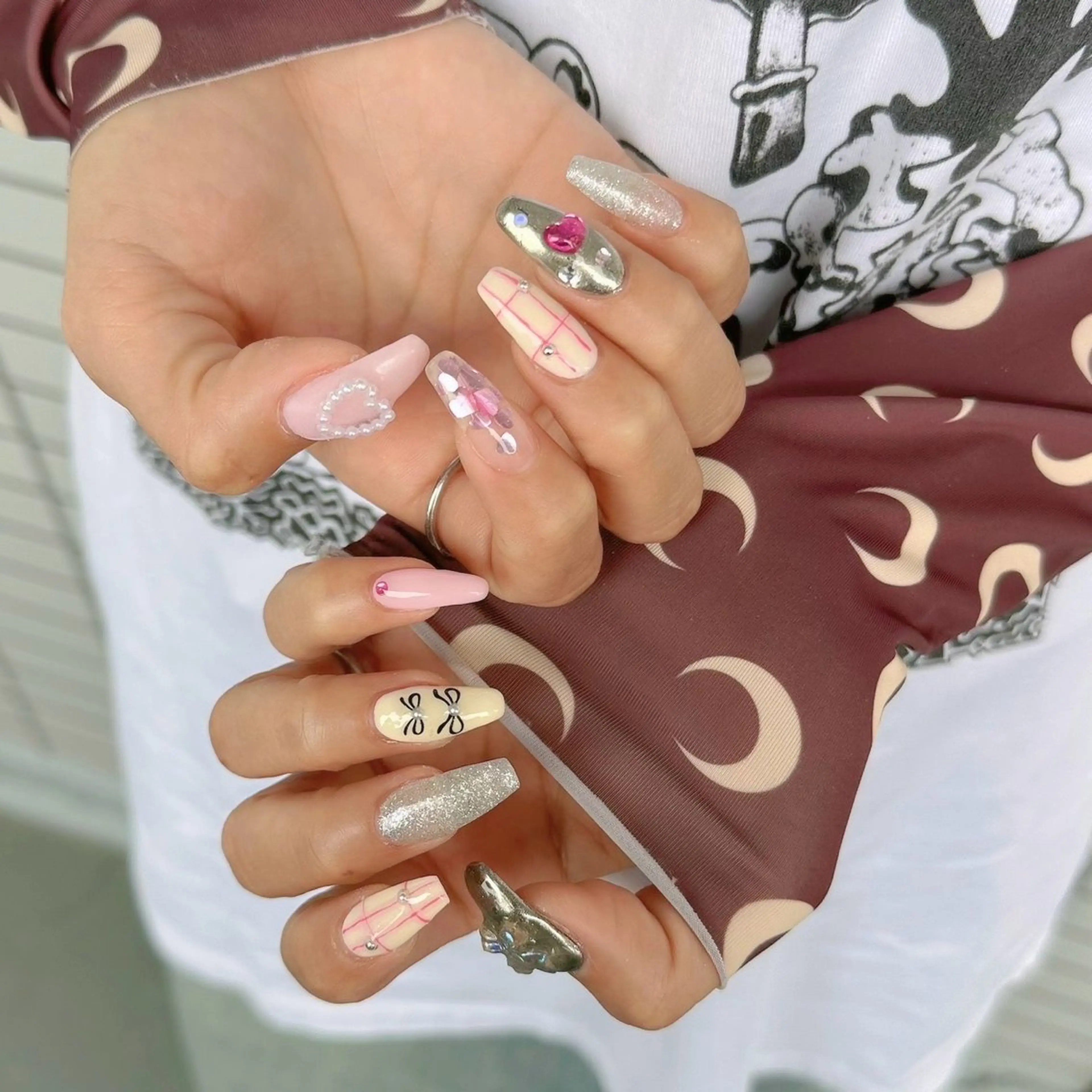 ロング ハンドネイル yuka ♡のネイルデザイン