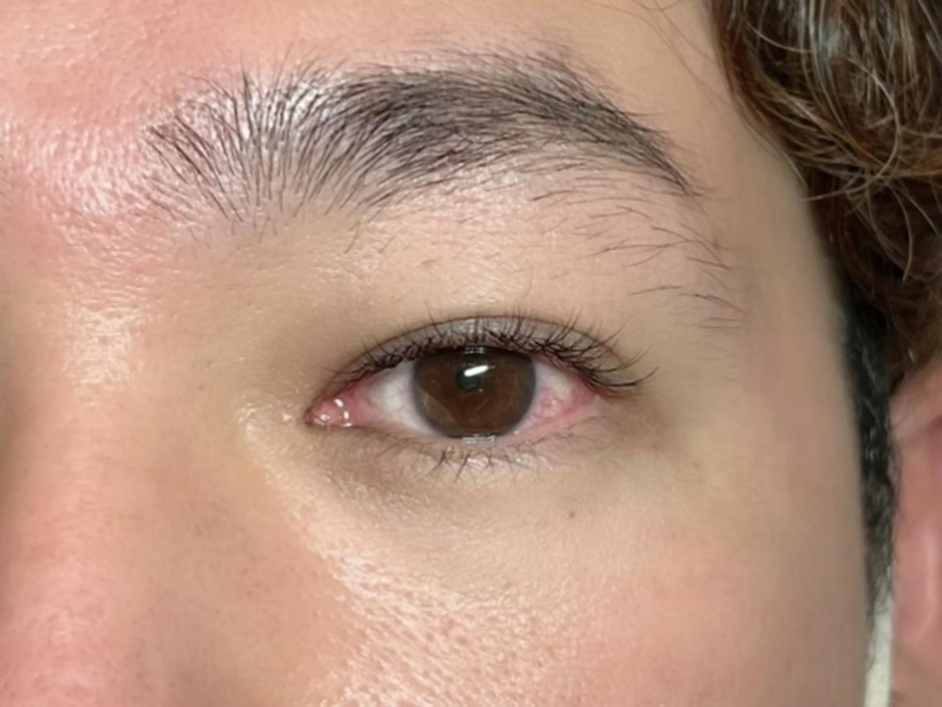 マツエク・マツパ マツエク リネル 新宿西口の眉毛・アイブロウイメージ