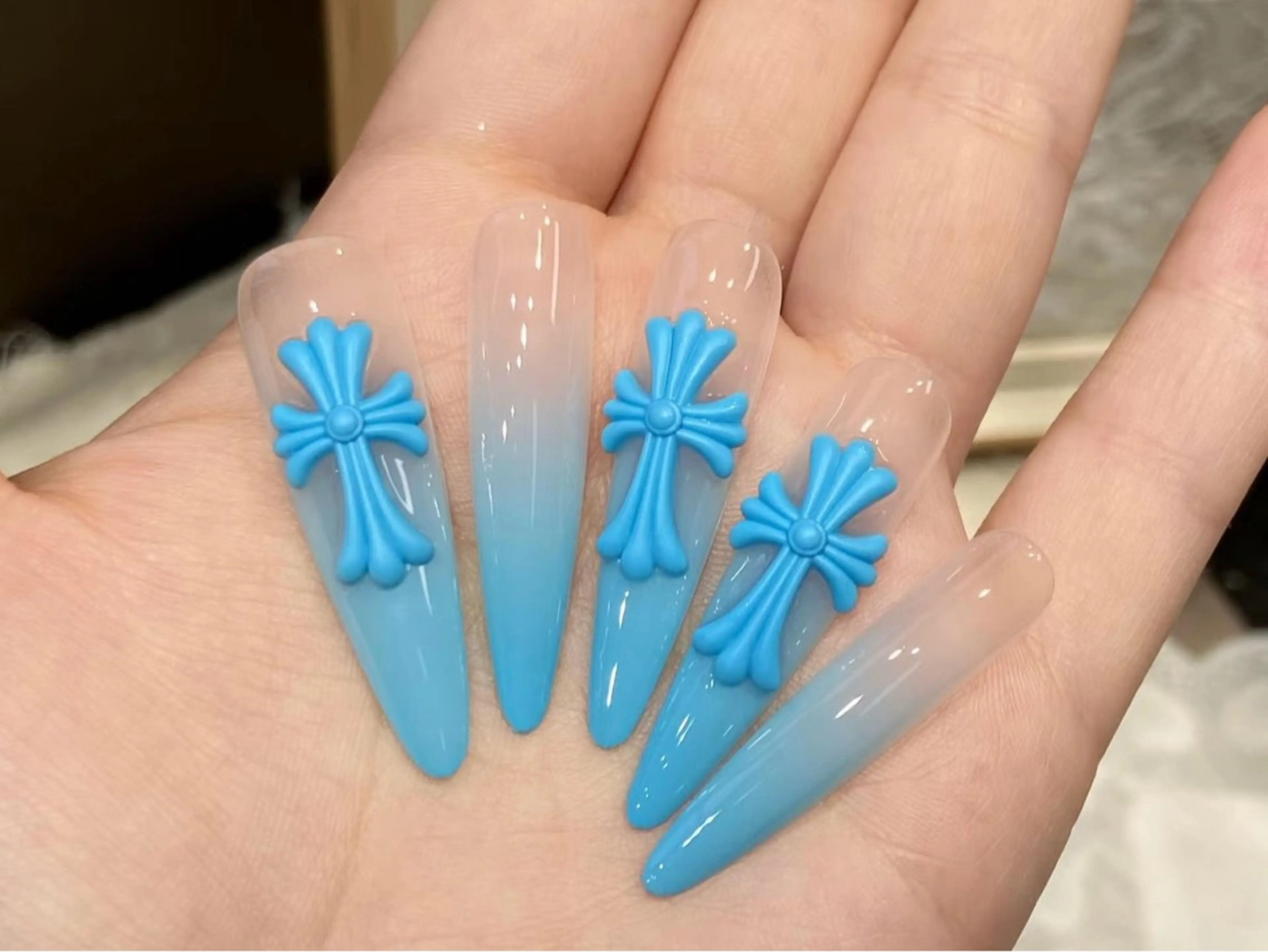 ネイル J&C Nail Salon吉祥寺所属・Yu  Ki ネイルのネイルデザイン