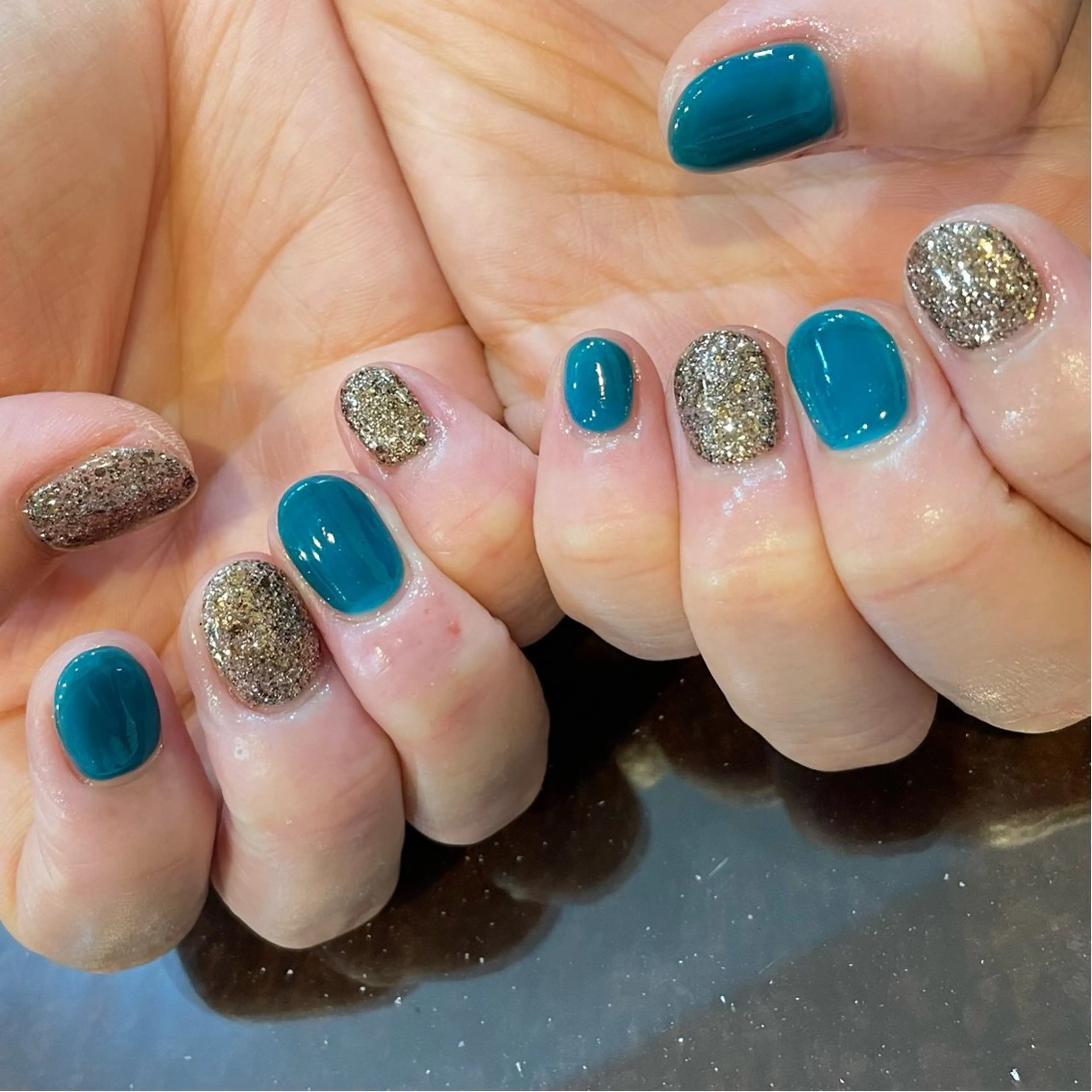 ネイル ブルー ラメ(グリッター) ハンドネイル Mynail プライベートサロンのネイルデザイン