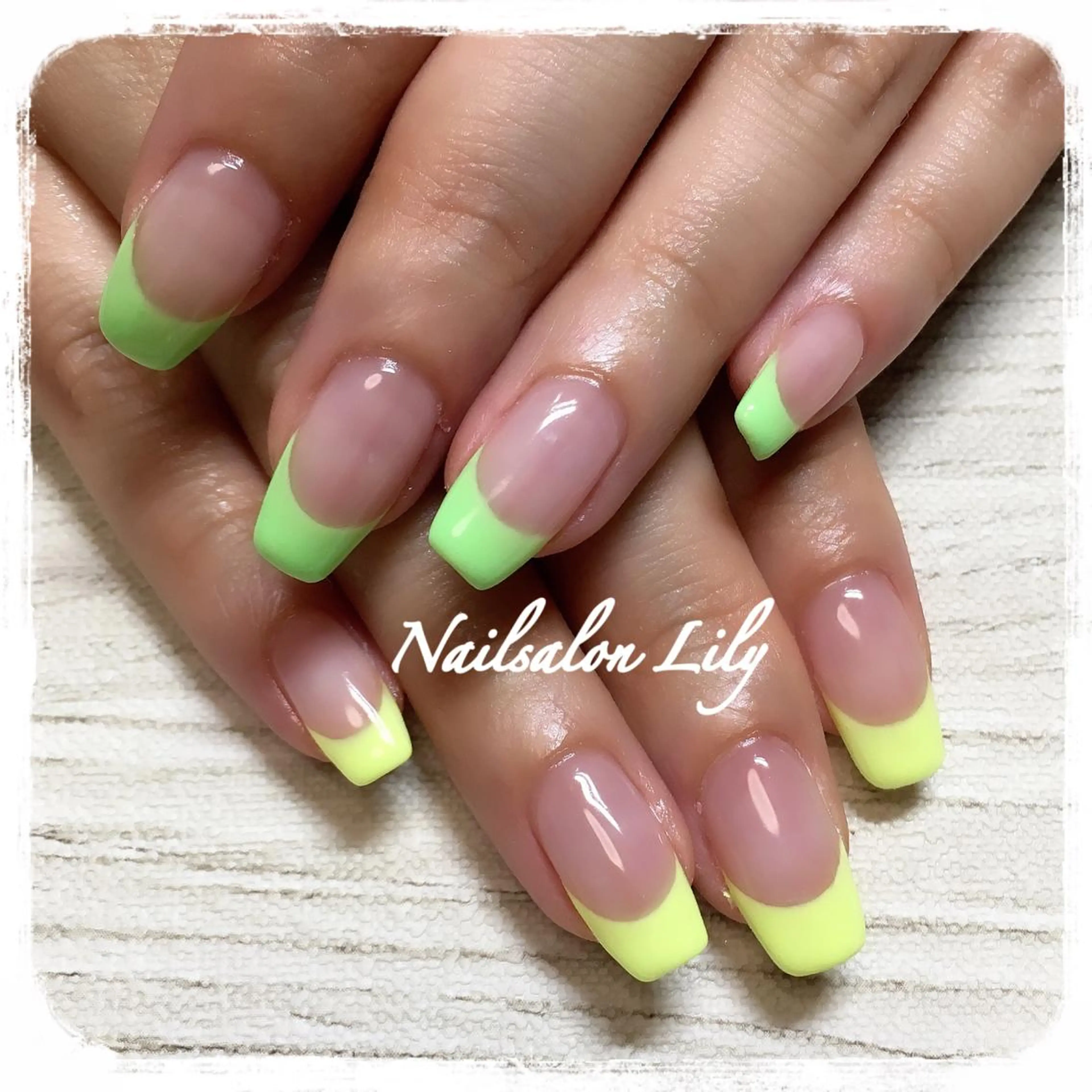 ネイル フレンチネイル ハンドネイル Lily*nail 🌻Mii🌻のネイルデザイン