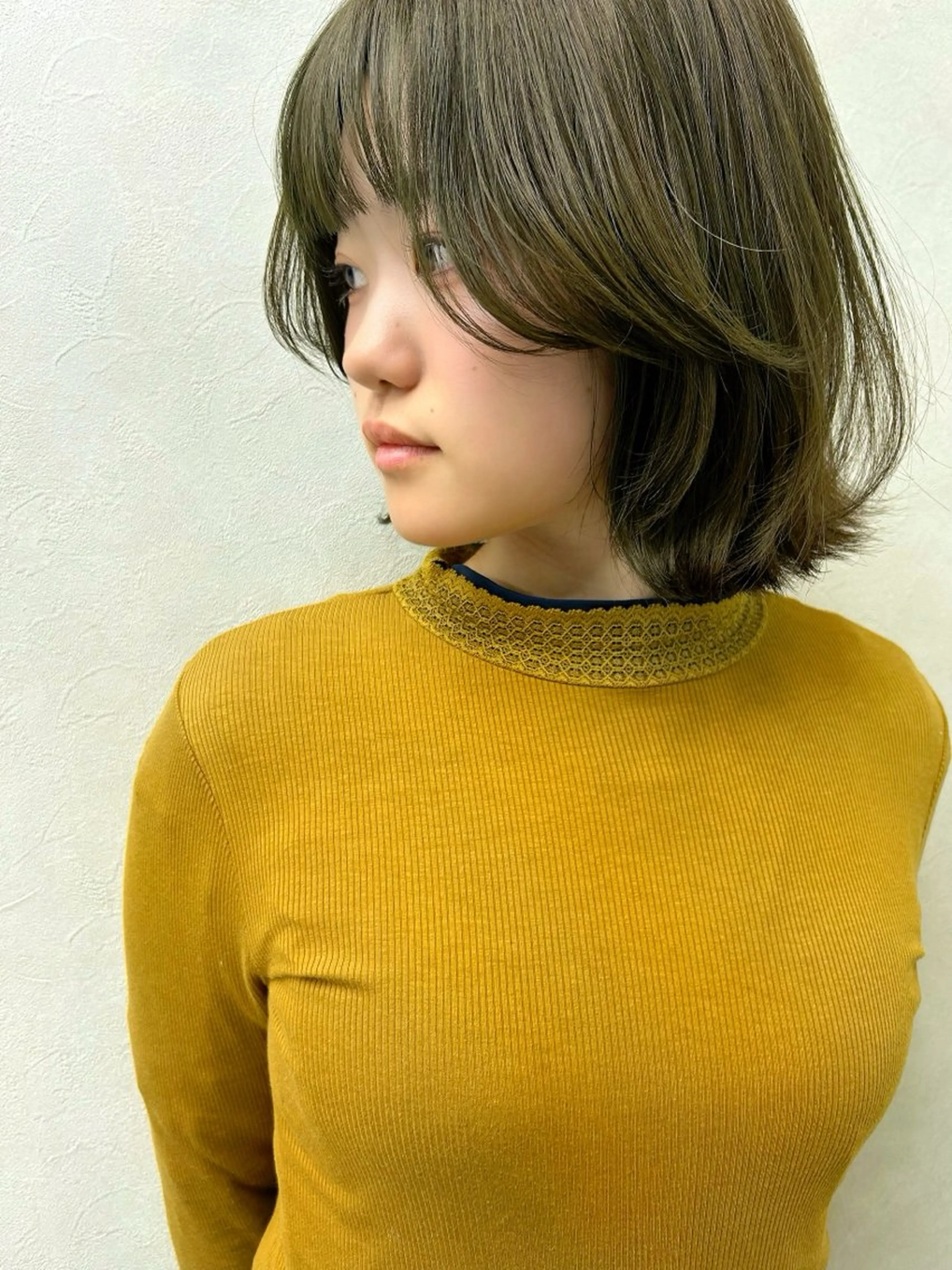 ショート カラー ブリーチ ブラウンカラー ダブルカラー ブリーチなしカラー オリーブブラウン ヘアカラー ナカジマ ナナのヘアスタイル