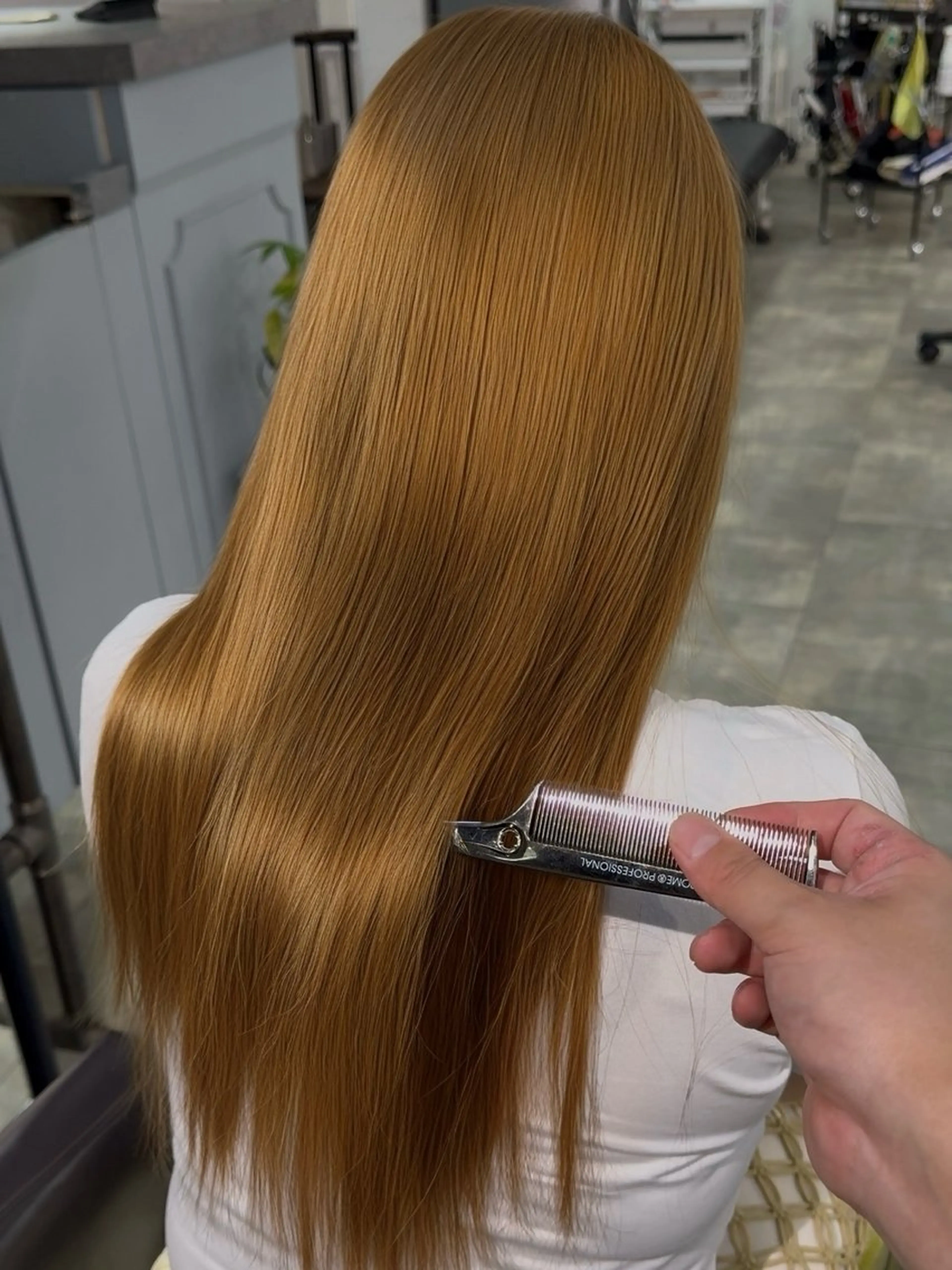 ロング カラー ケアブリーチ/ili 村上佳那多のヘアスタイル