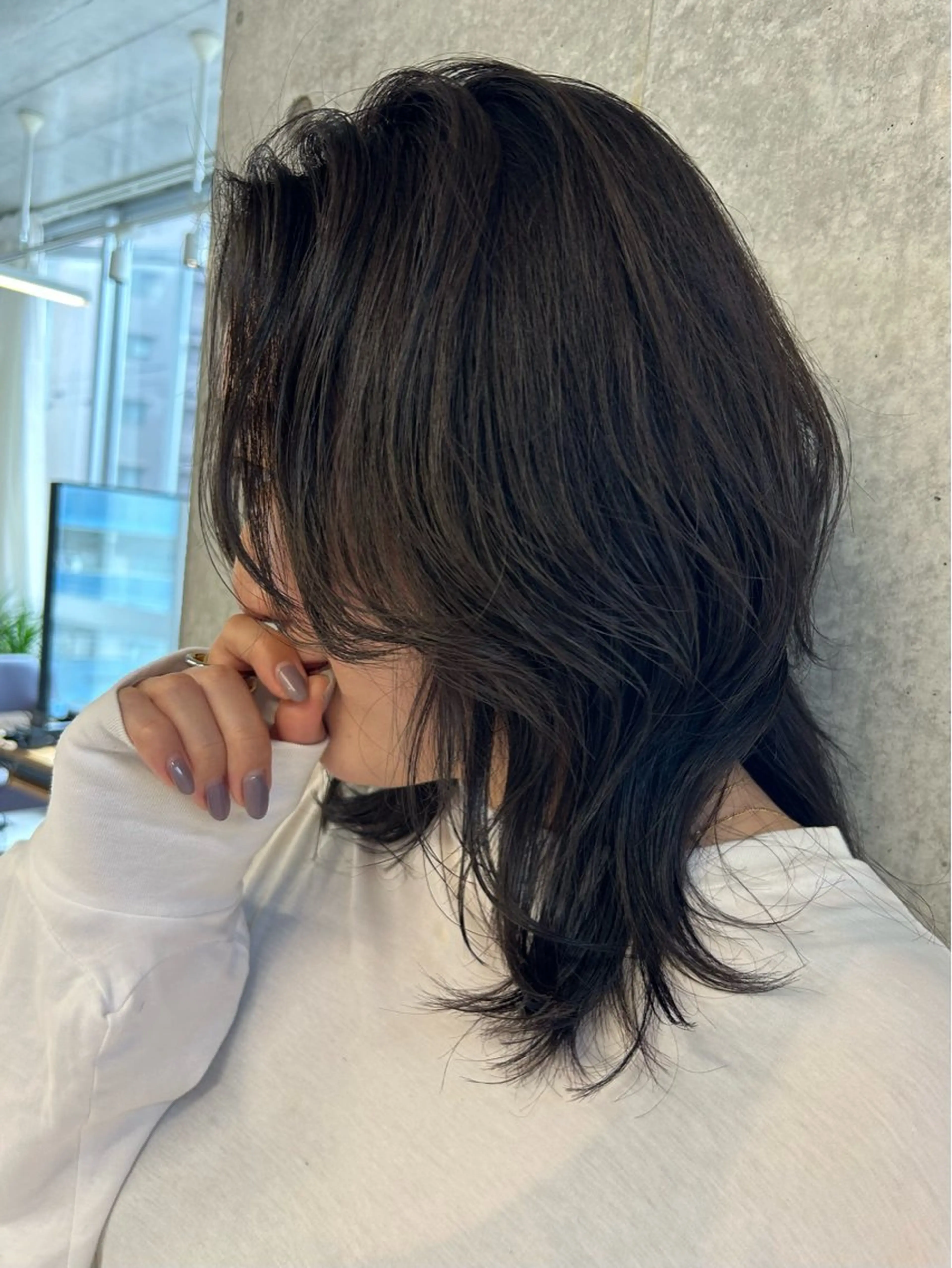 ミディアム カラー レイヤーカット にった みずきのヘアスタイル