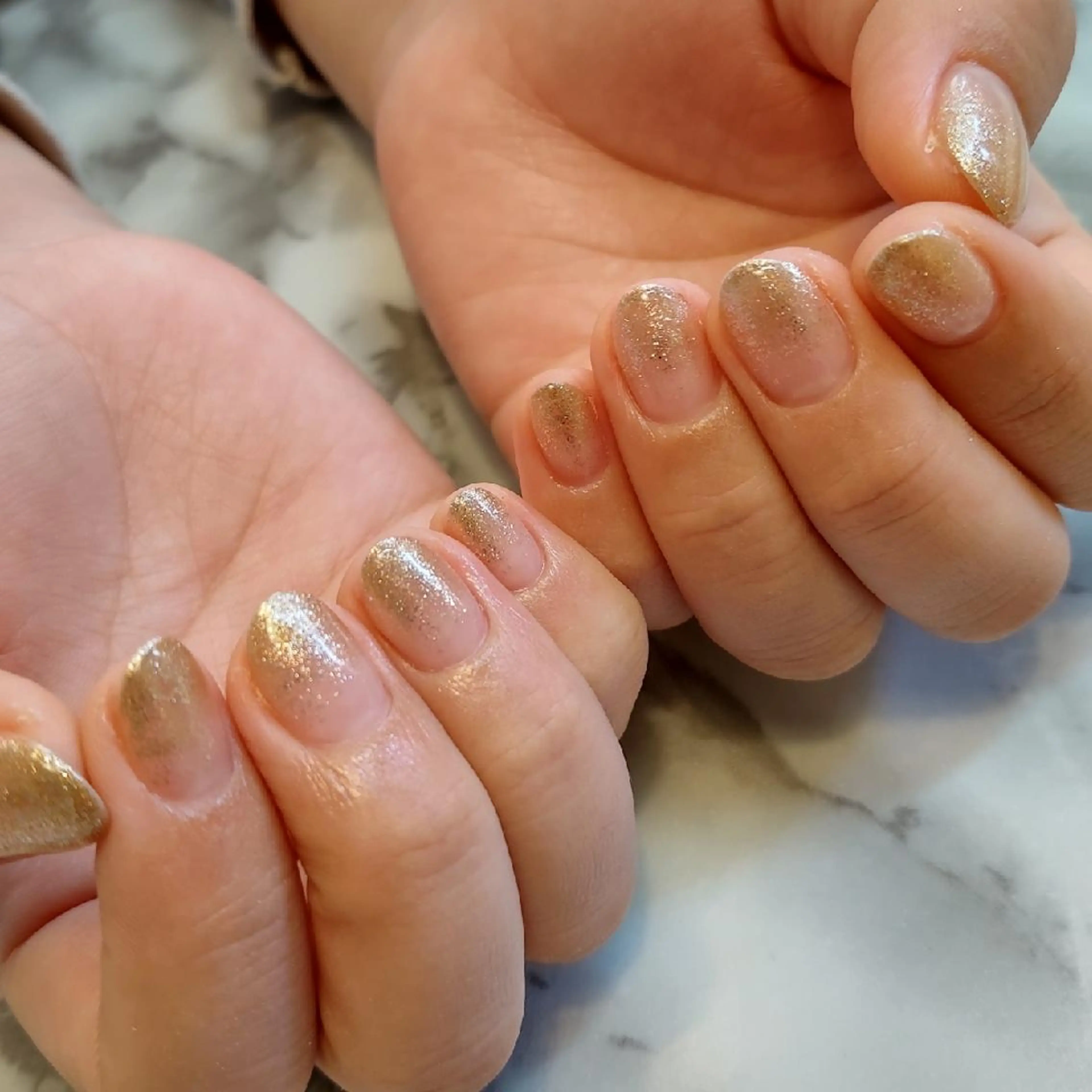 ネイル ラメ(グリッター) ラメグラデーション ジェヌインネイル 河内のネイルデザイン