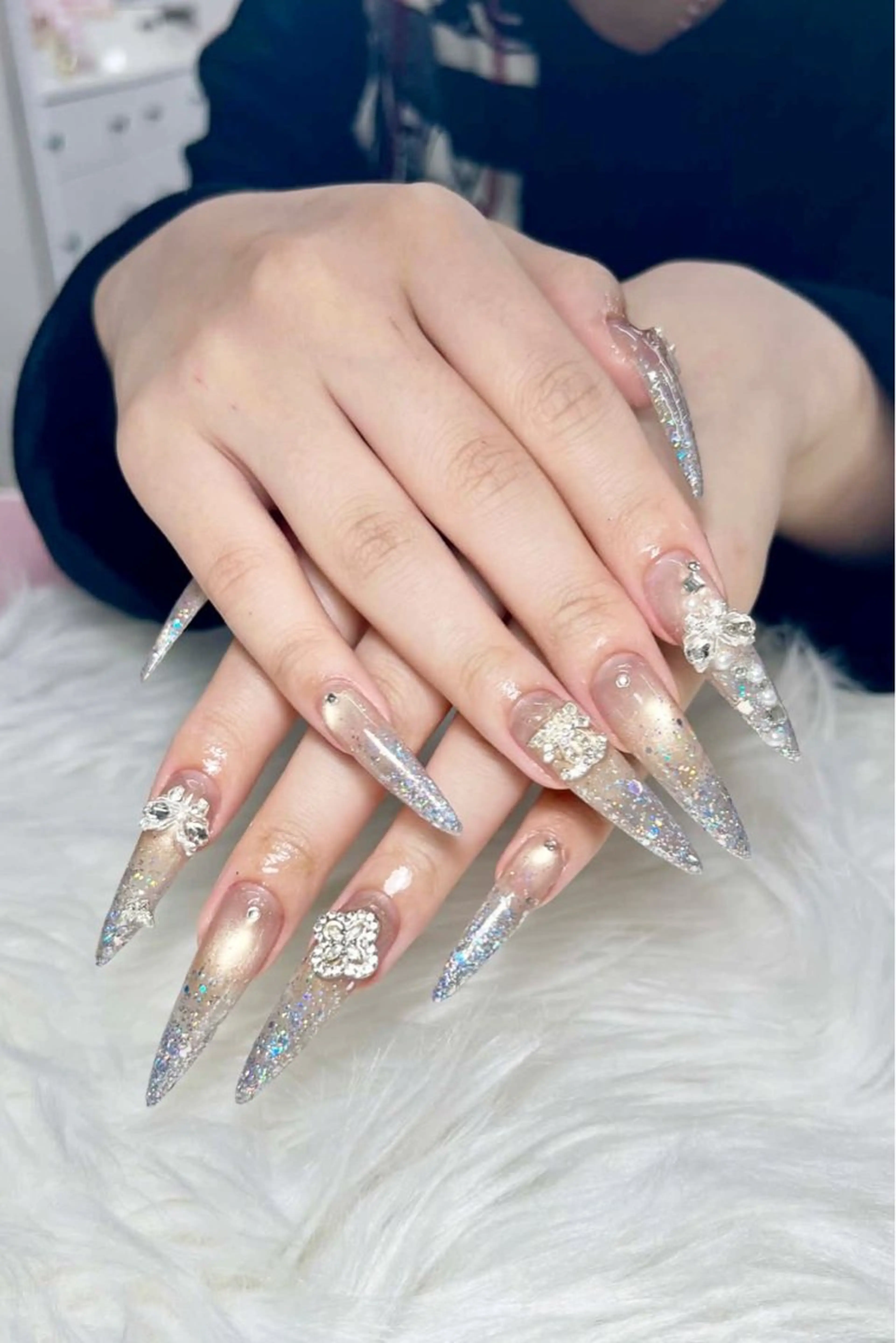 ネイル AURA NAIL 上前津のネイルデザイン