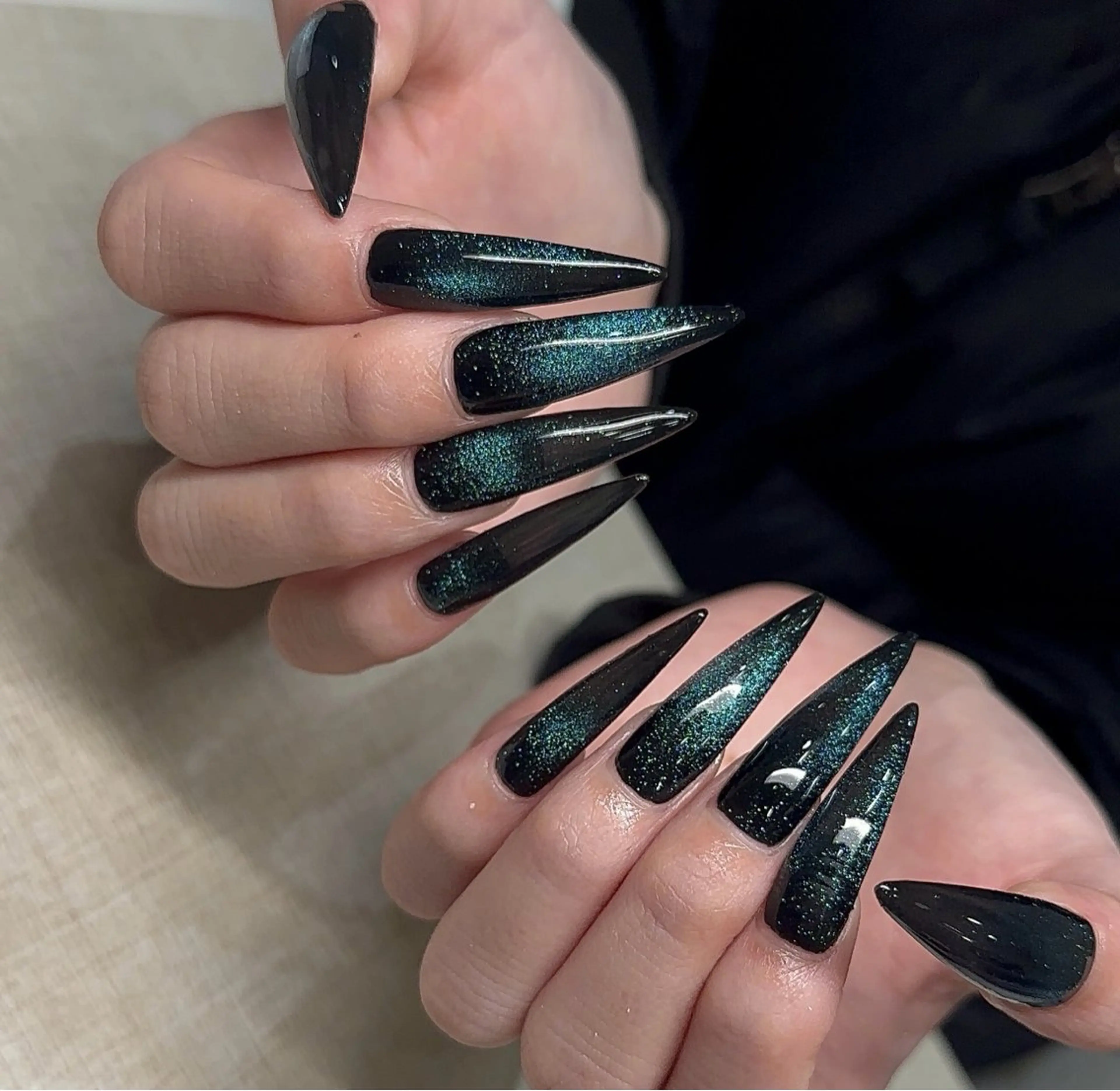 ネイル オーロラネイル ブルー チークネイル フットネイル フレンチネイル ハンドネイル REI レイのネイルデザイン