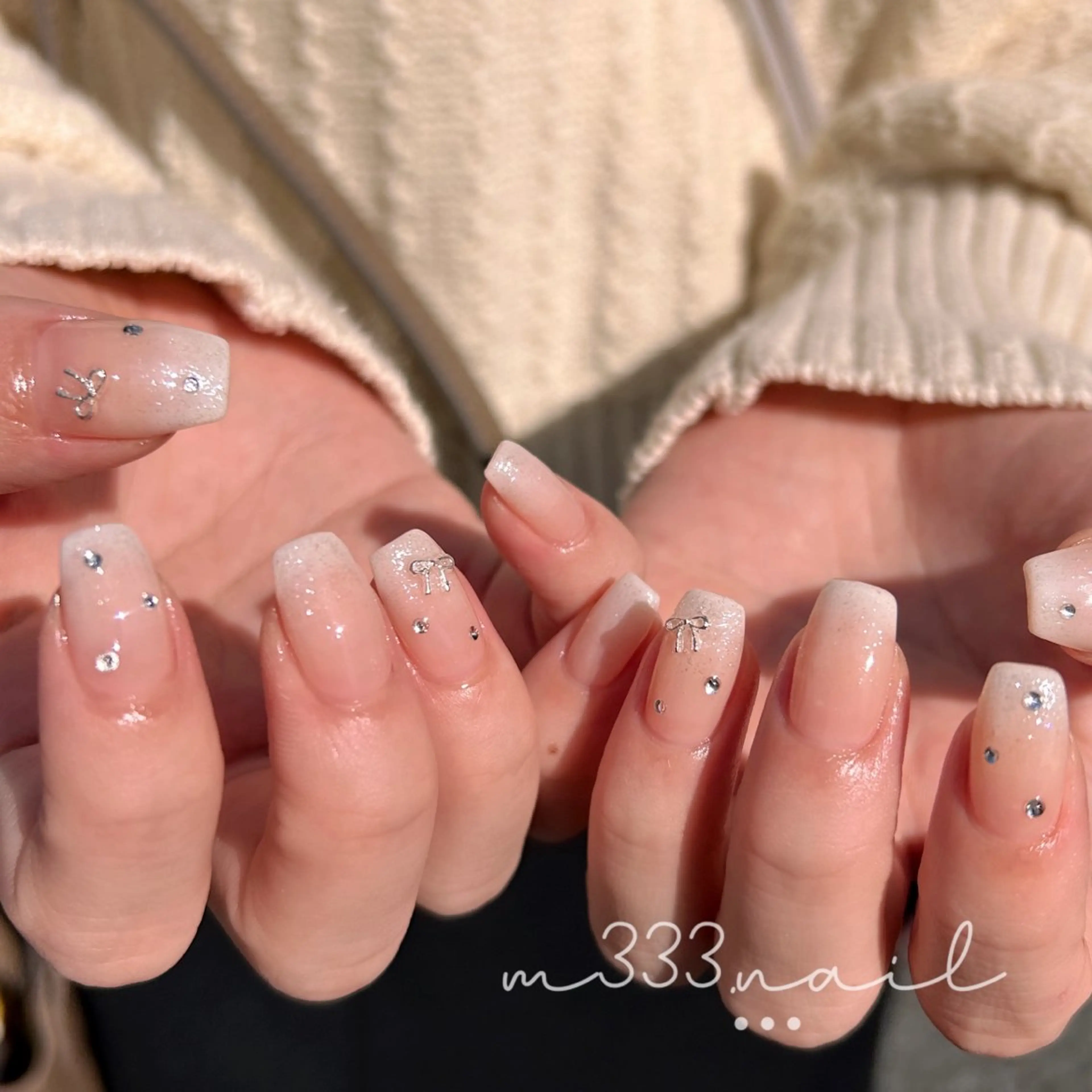 ネイル ガーリー グラデーション キラキラネイル ハンドネイル hair  MILE.所属・MILE. mukonosouのネイルデザイン