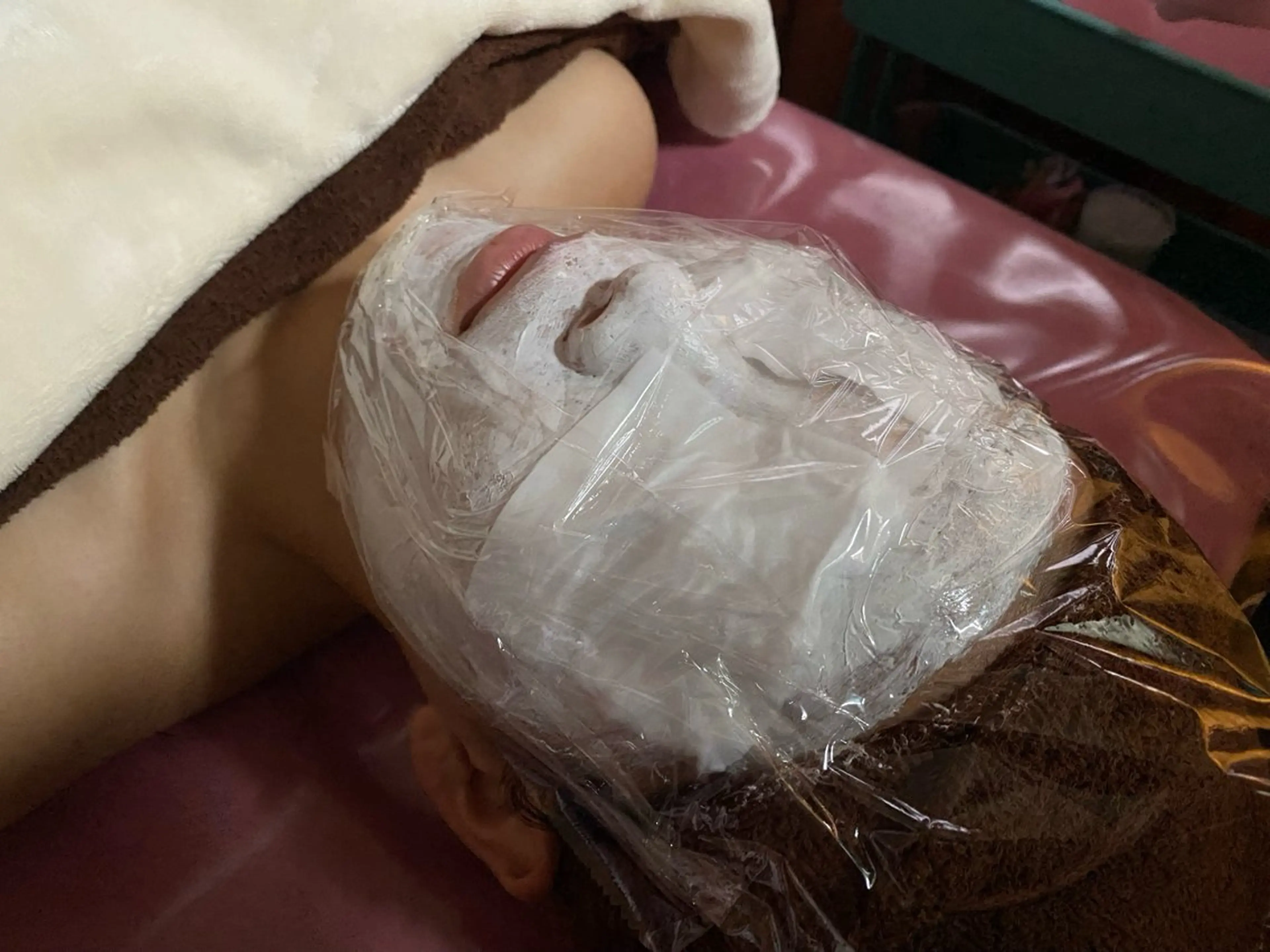 エステ人気No.1【毛穴シミケア！小顔◎】リンパ+毛穴ケアパックの写真