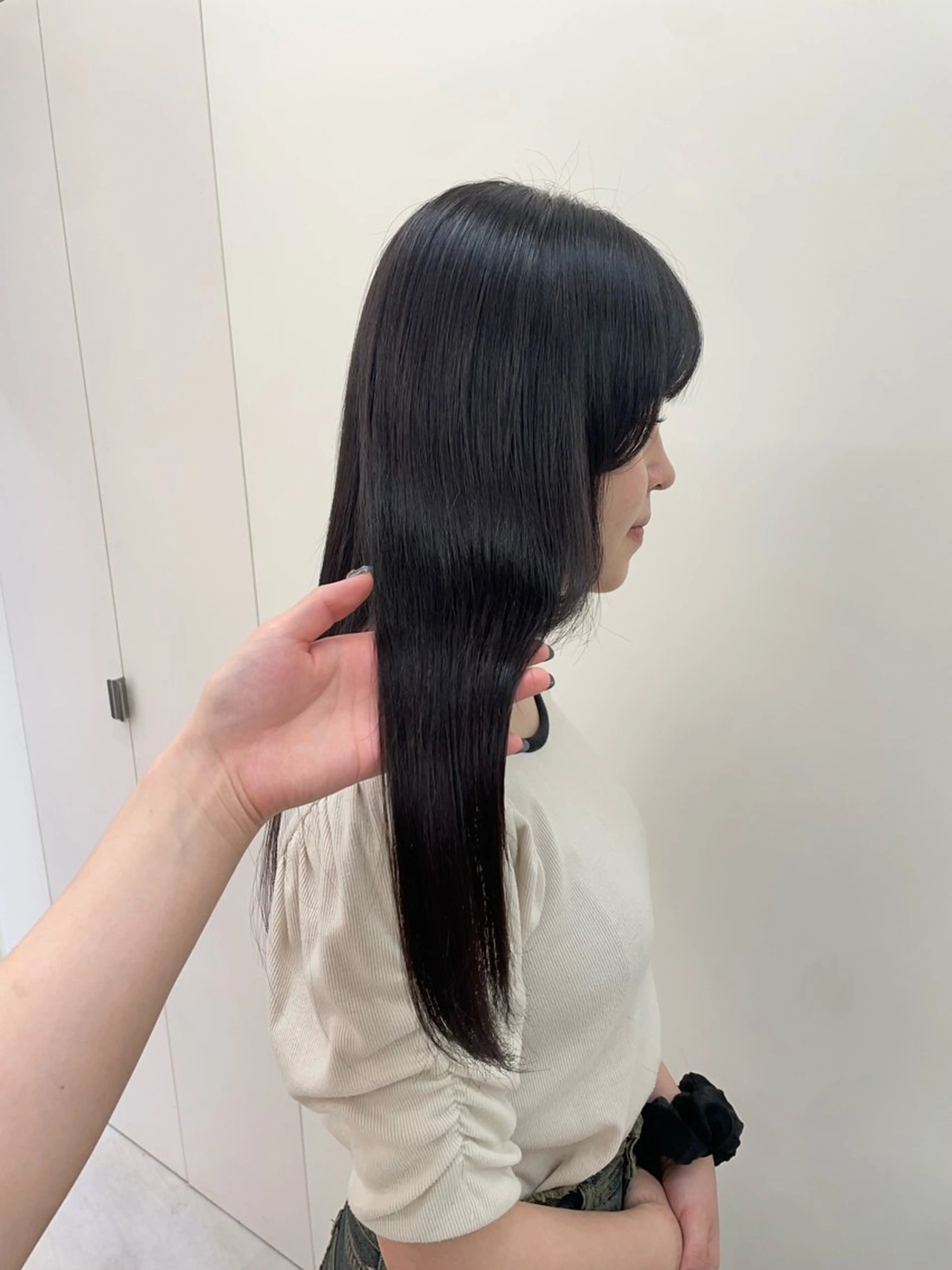 ロング パーマ 酸性ストレート ストレートパーマ ナカノユウ/本厚木/ レイヤーカットのヘアスタイル